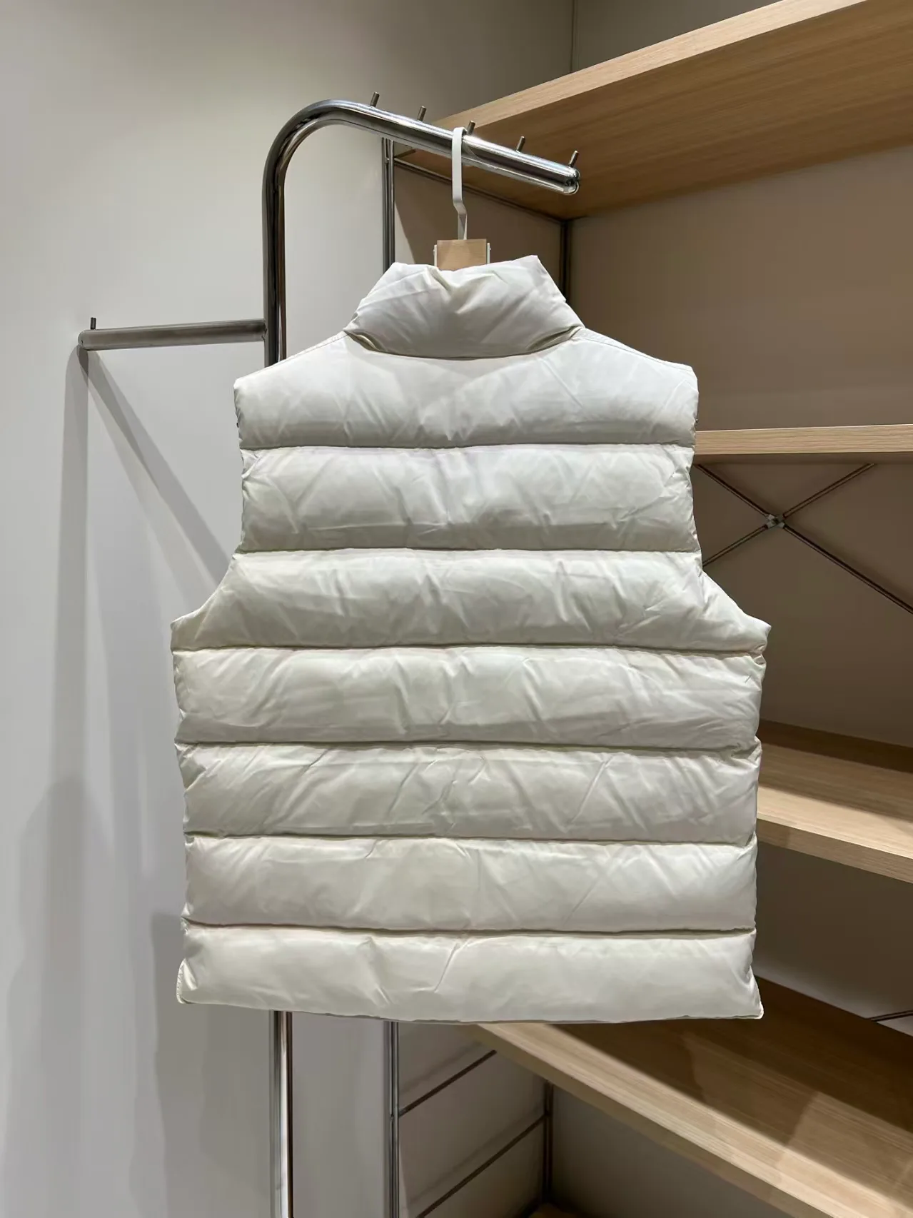 Жилеты Женские Moncler 18131403