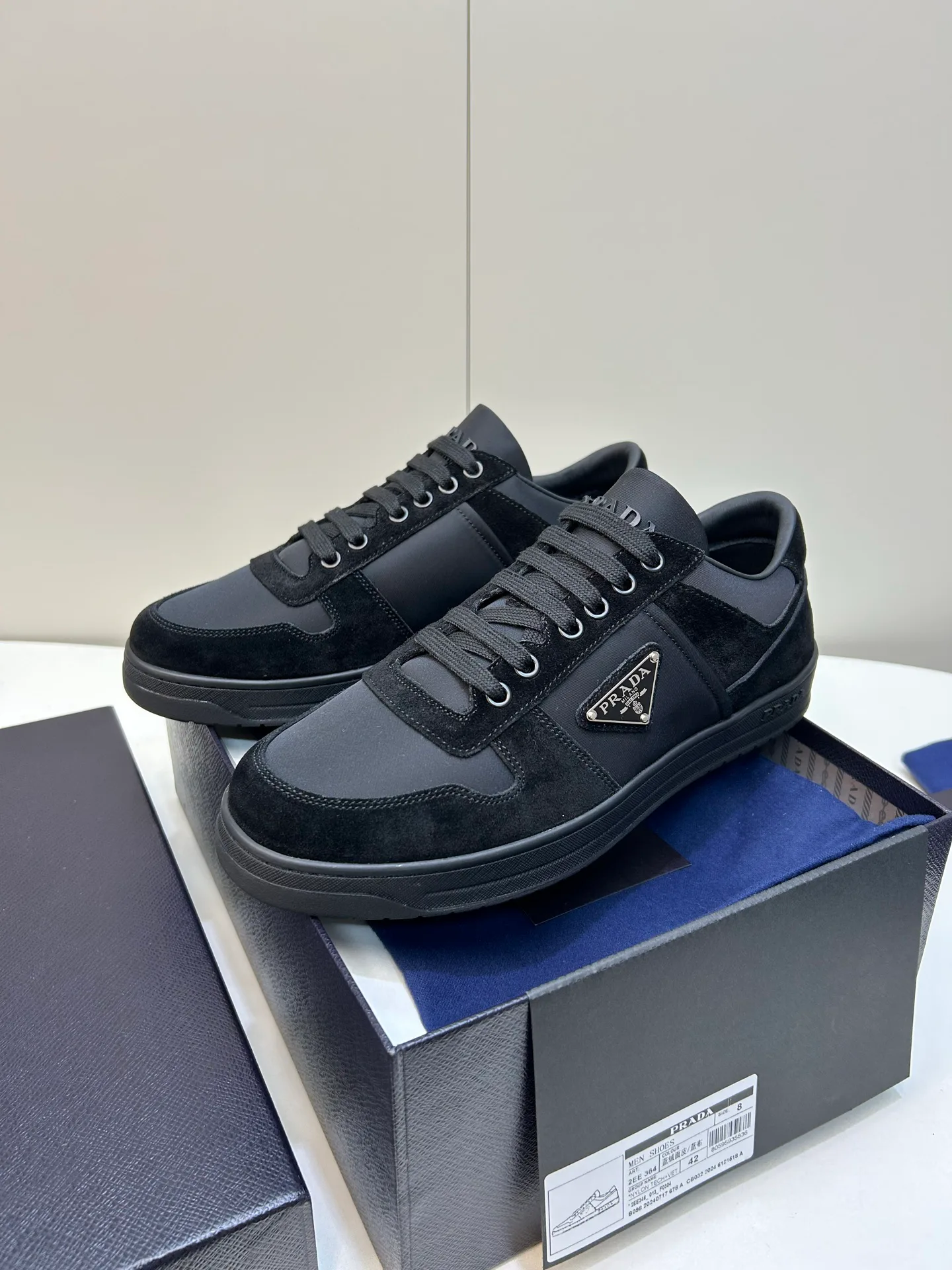Кроссовки Мужские Prada 18267437