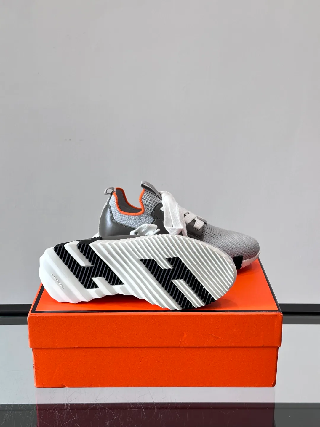 Кроссовки Женские Hermes 77604