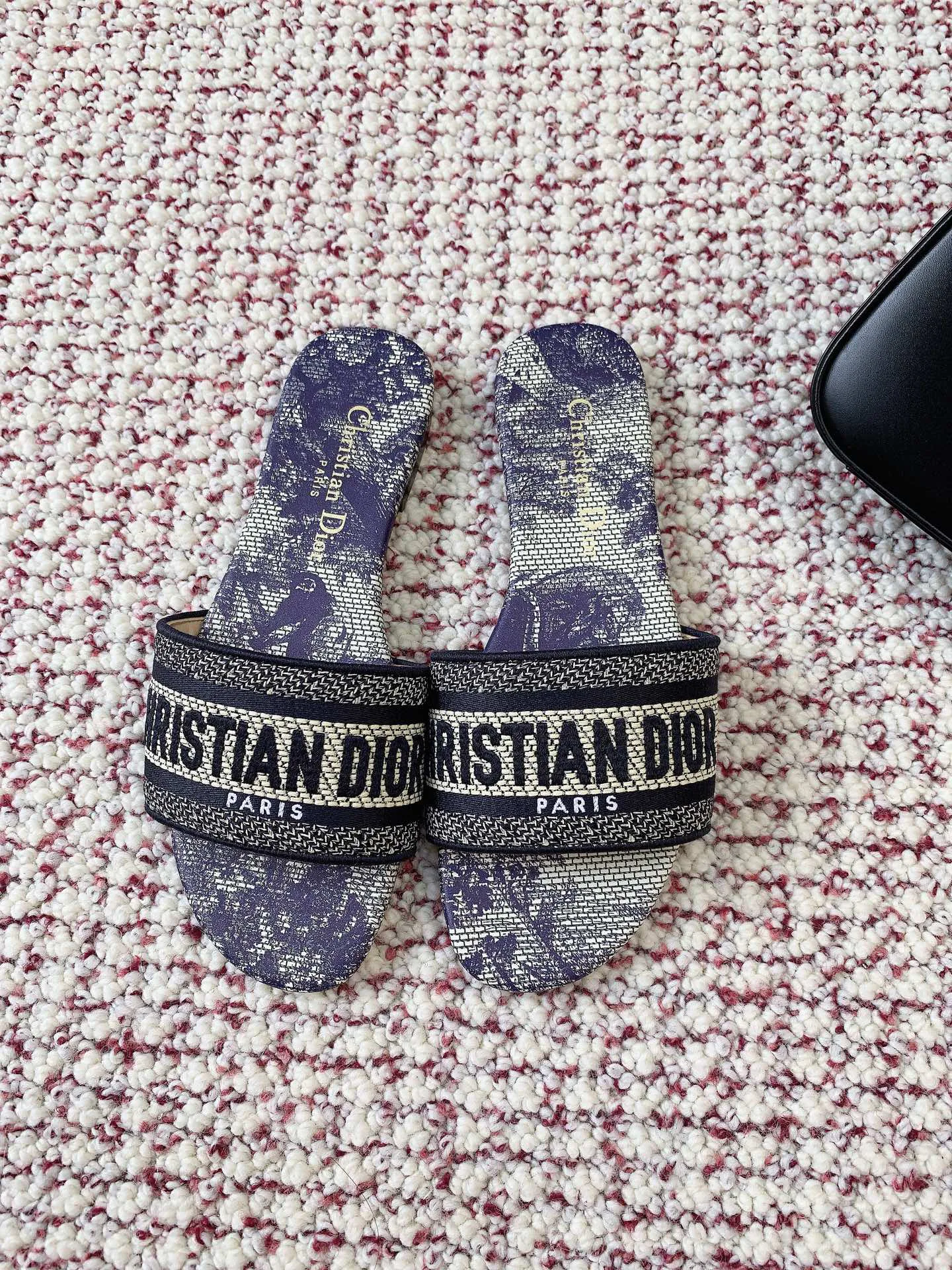 Шлепанцы Женские Christian Dior 13438292