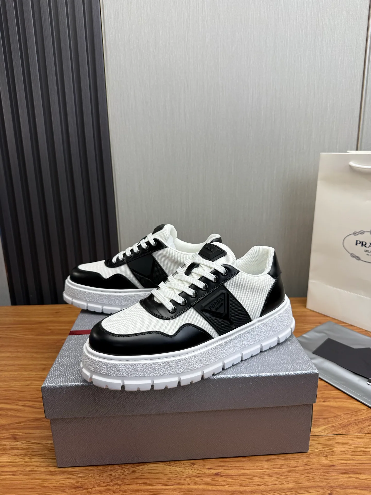 Лоферы И Туфли Мужские Prada 11603897