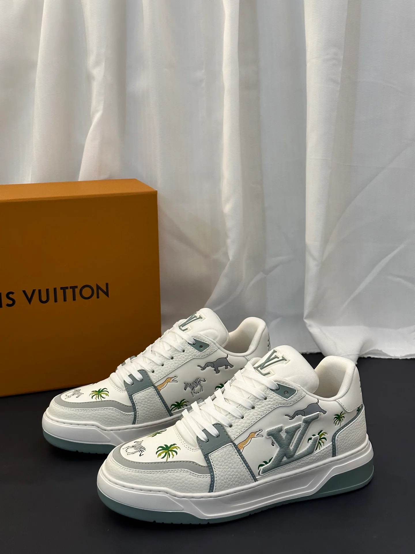 Кроссовки Мужские Louis Vuitton 1801565