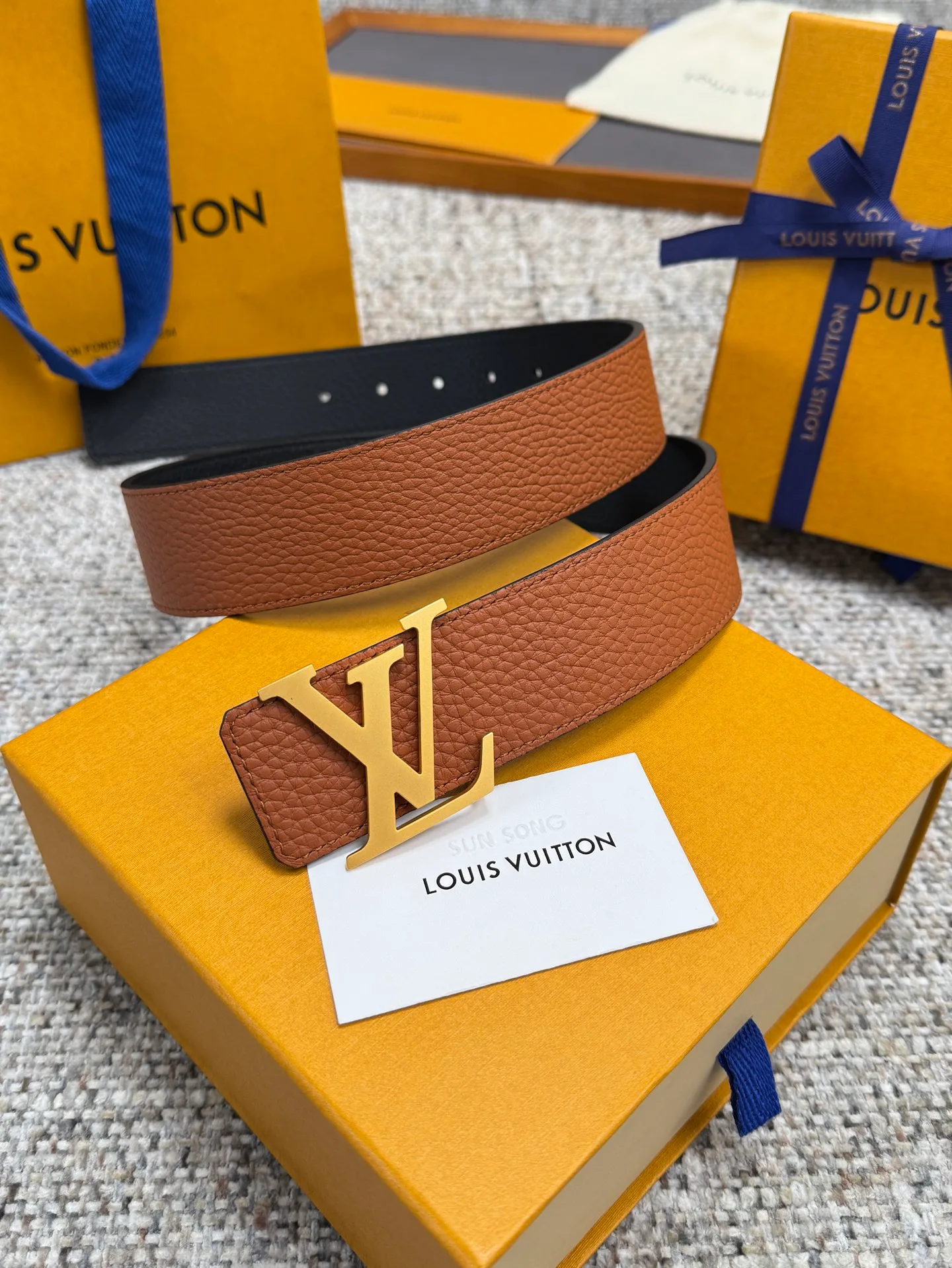 Ремни Louis Vuitton 5422592