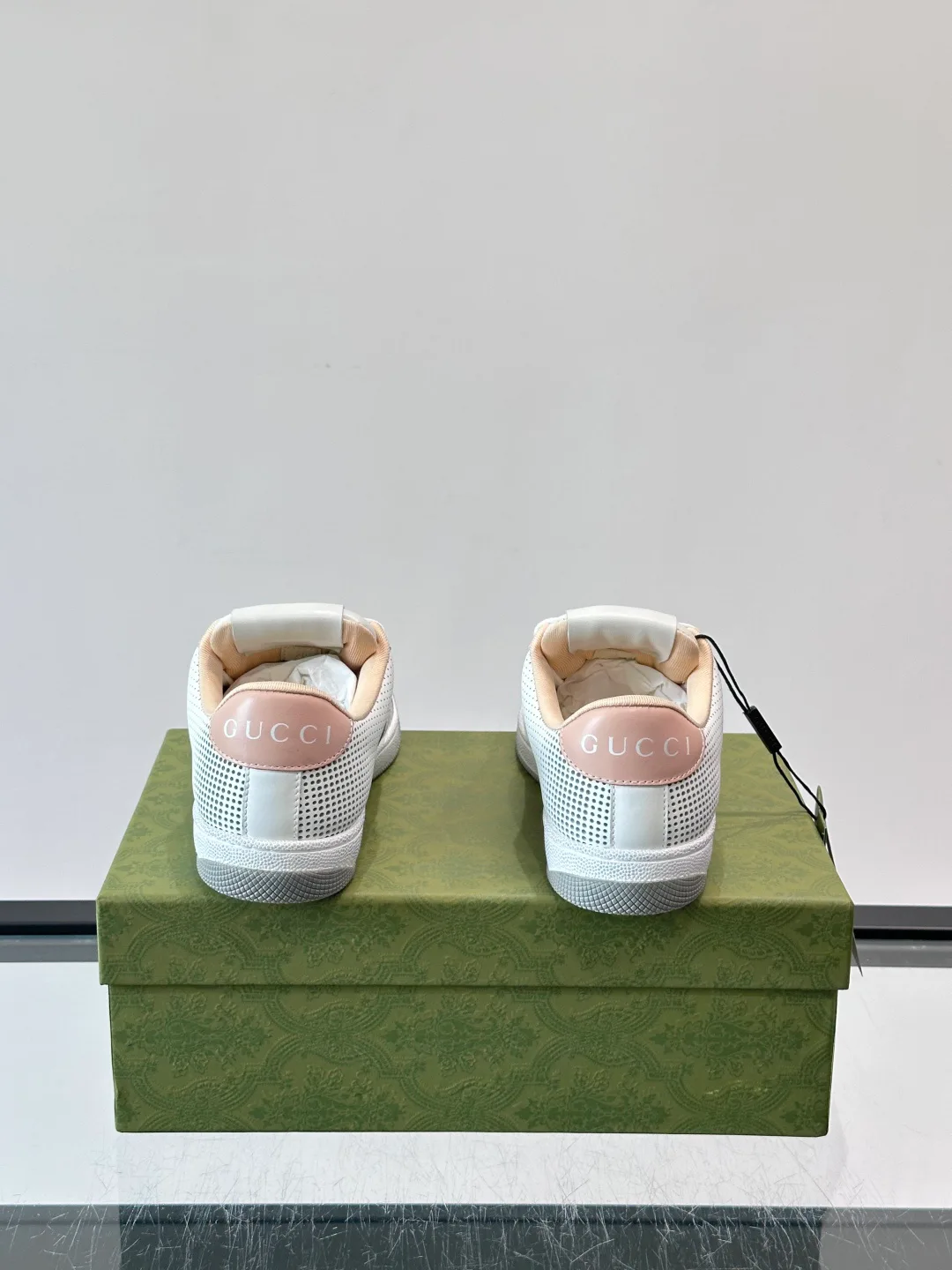 Кроссовки Мужские Gucci 18142193