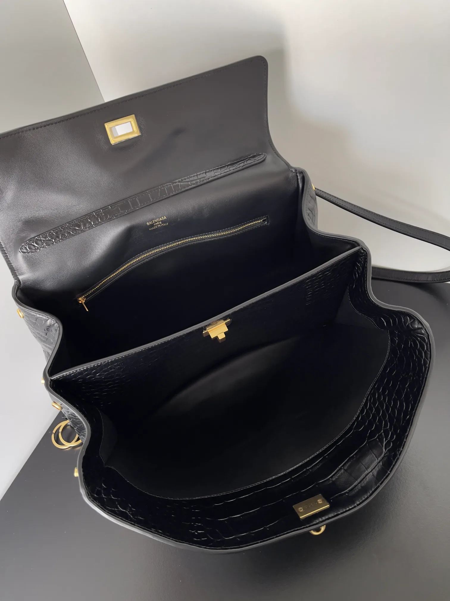 Классические Сумки Женские Balenciaga 11524770