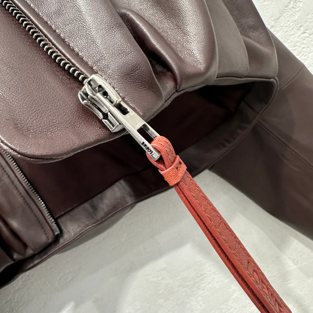 Кожаные Куртки И Дублёнки Женские Loewe 11686181