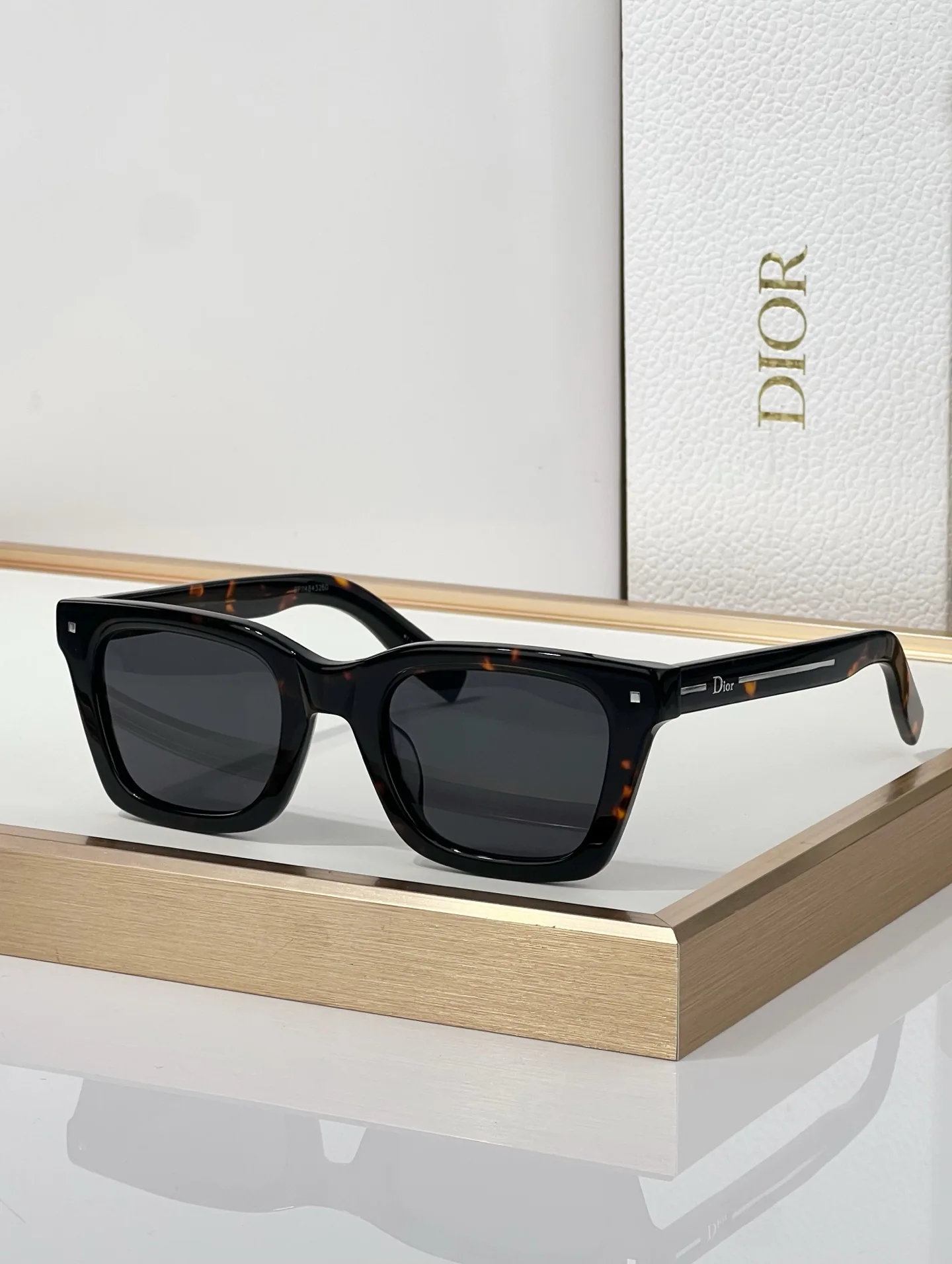 Очки Christian Dior 18239235