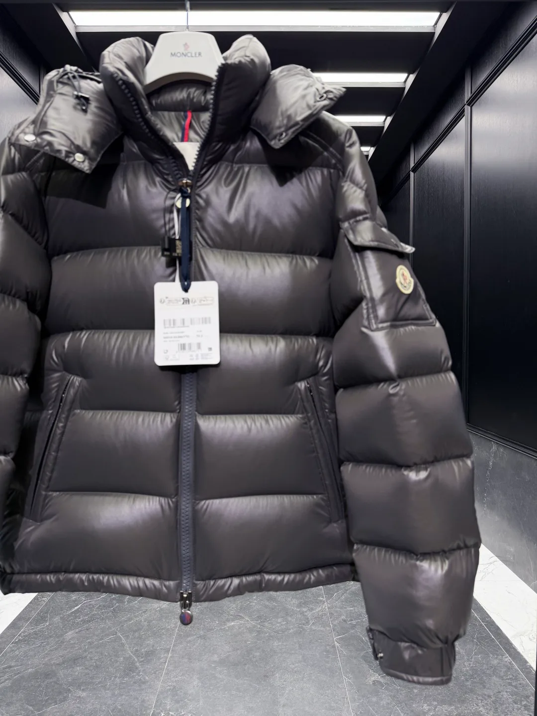Куртки И Пуховики Мужские Moncler 1694331