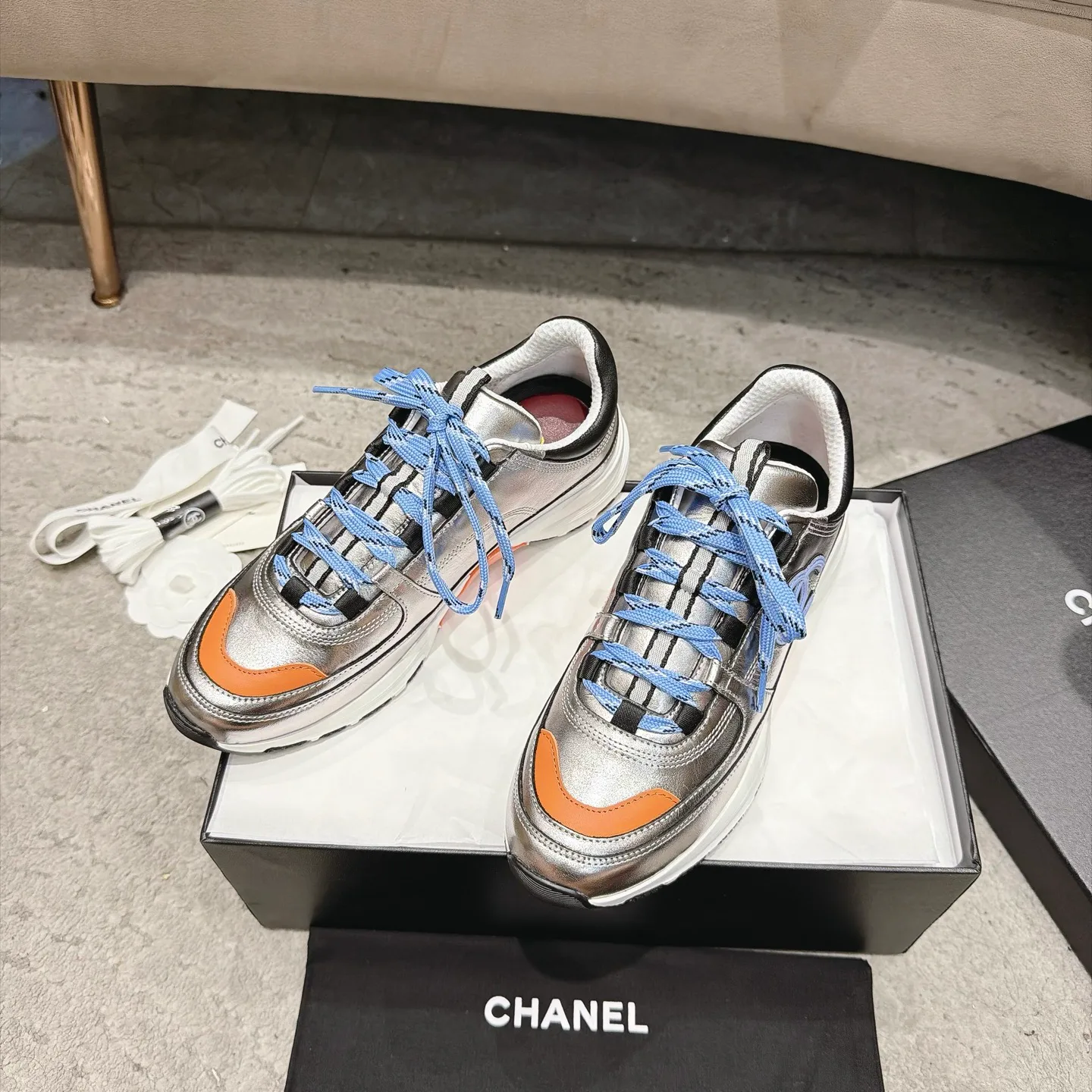 Кроссовки Женские Chanel 18627980