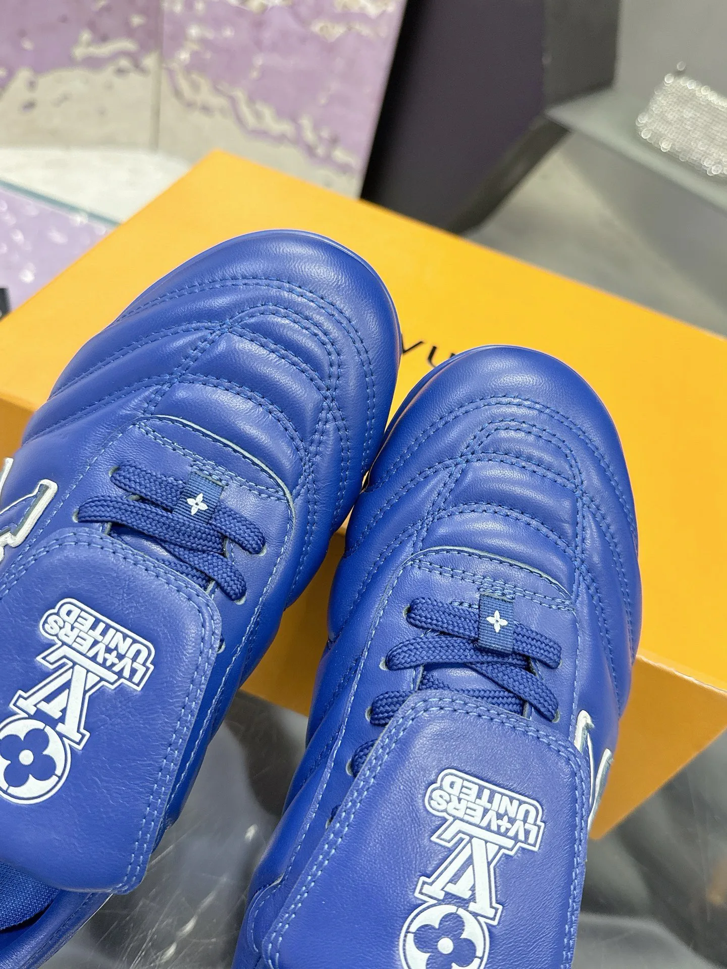 Кроссовки Женские Louis Vuitton 155179