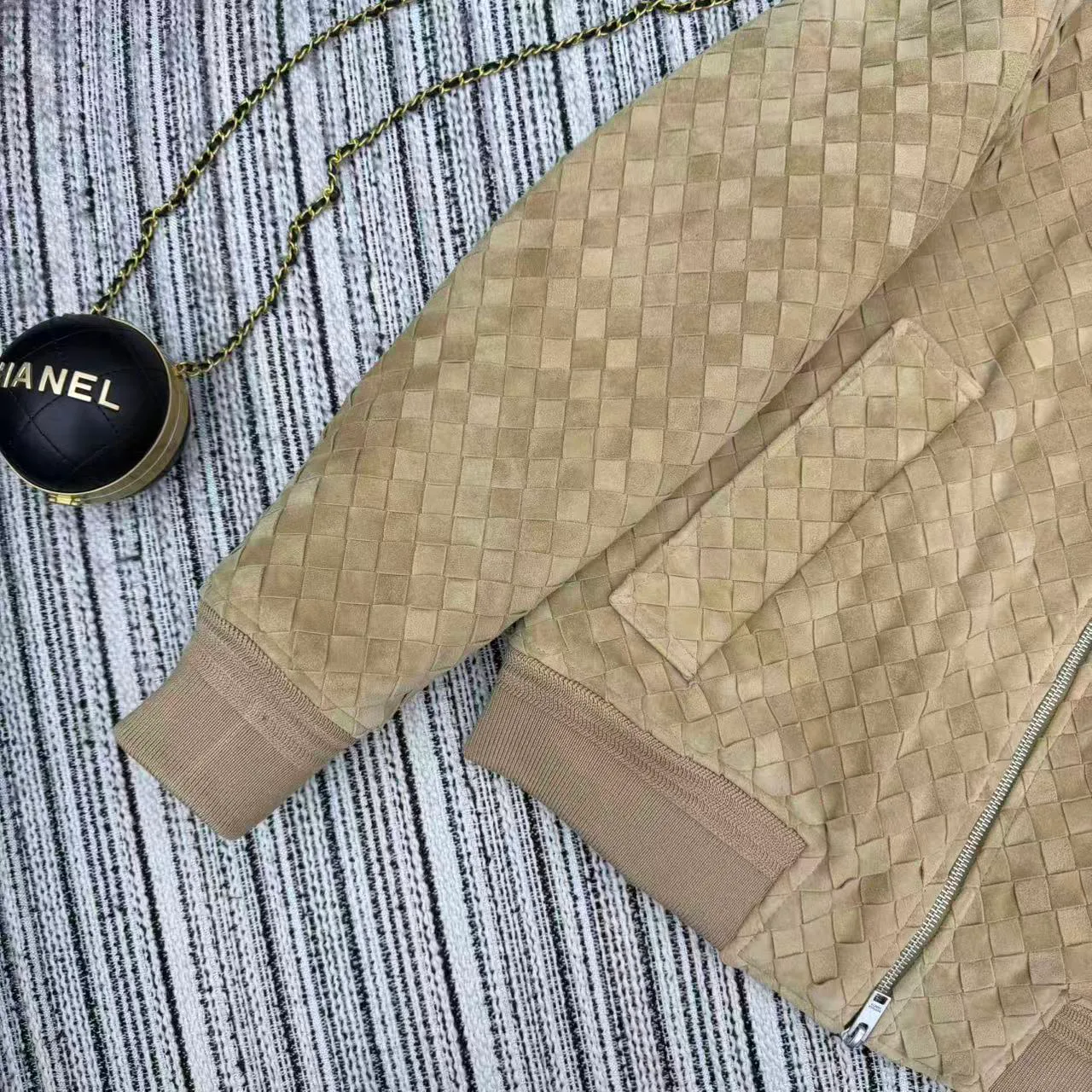 Кожаные Куртки И Дублёнки Мужские Bottega Veneta 10675625