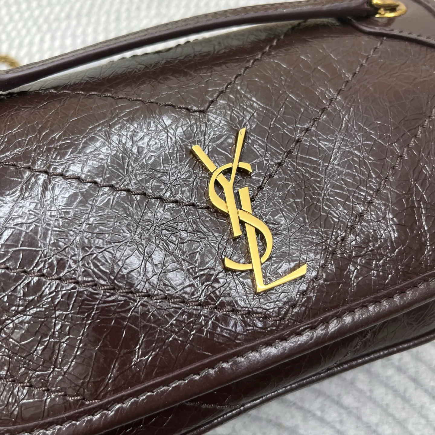 Классические Сумки Женские Saint Laurent 18220655