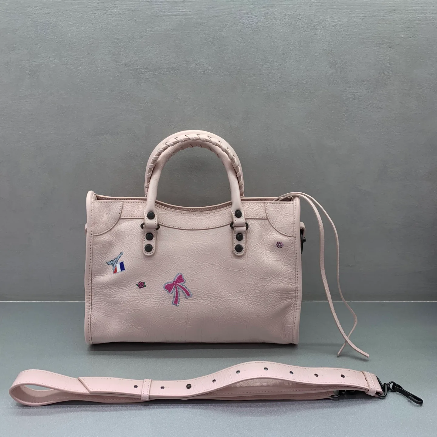 Классические Сумки Женские Balenciaga 17419133