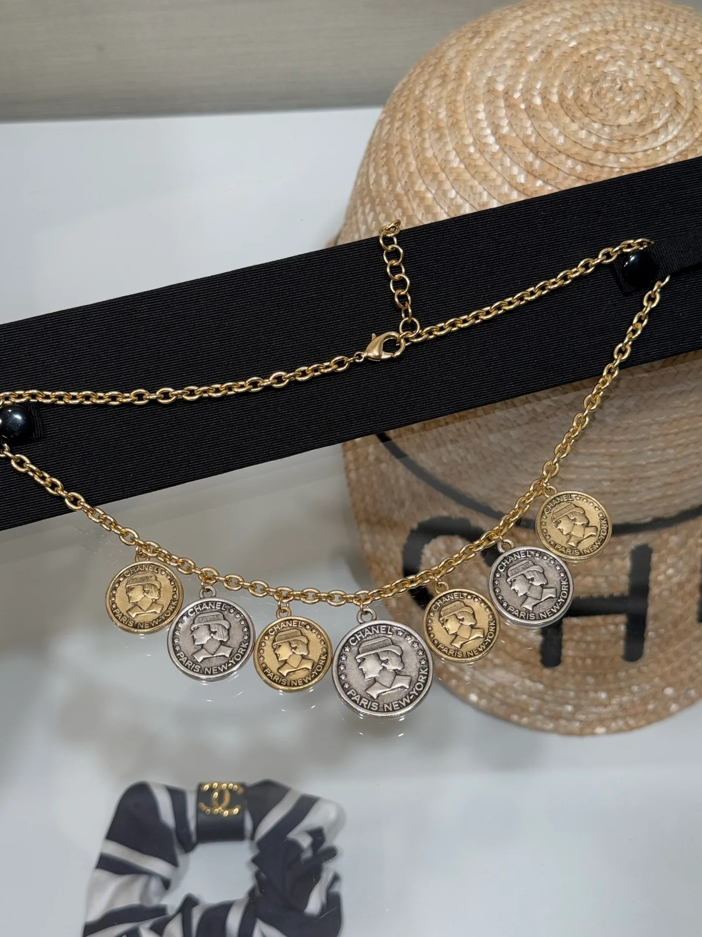 Бижутерия Chanel 18059161