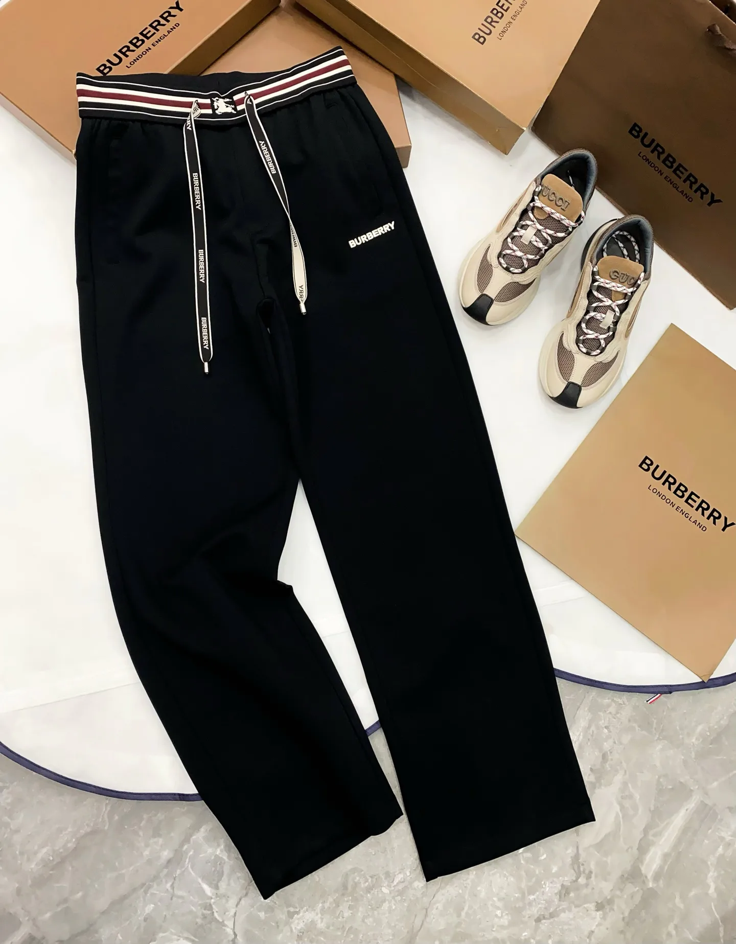 Брюки Мужские Burberry 13441681