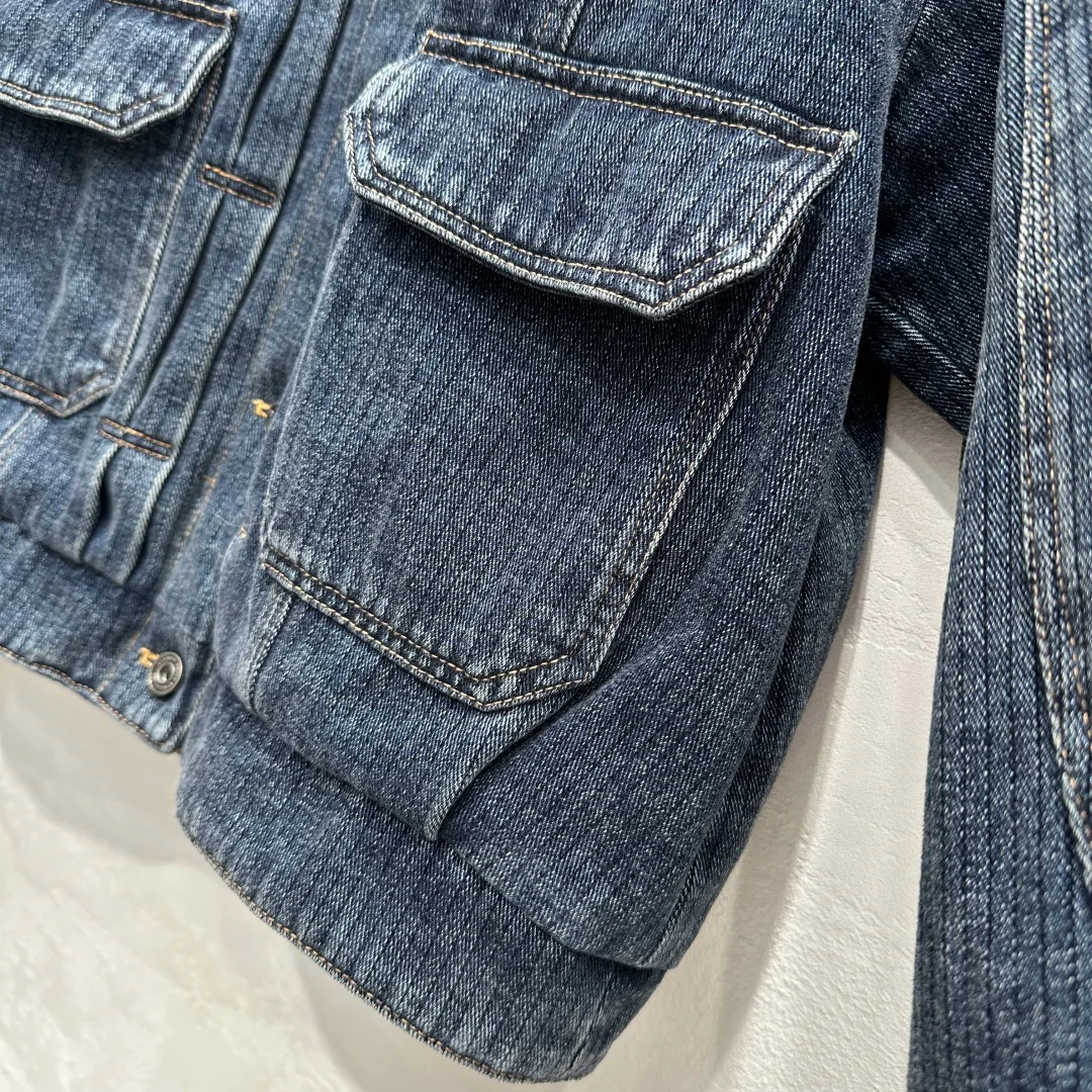 Куртки И Пуховики Женские Prada 12779