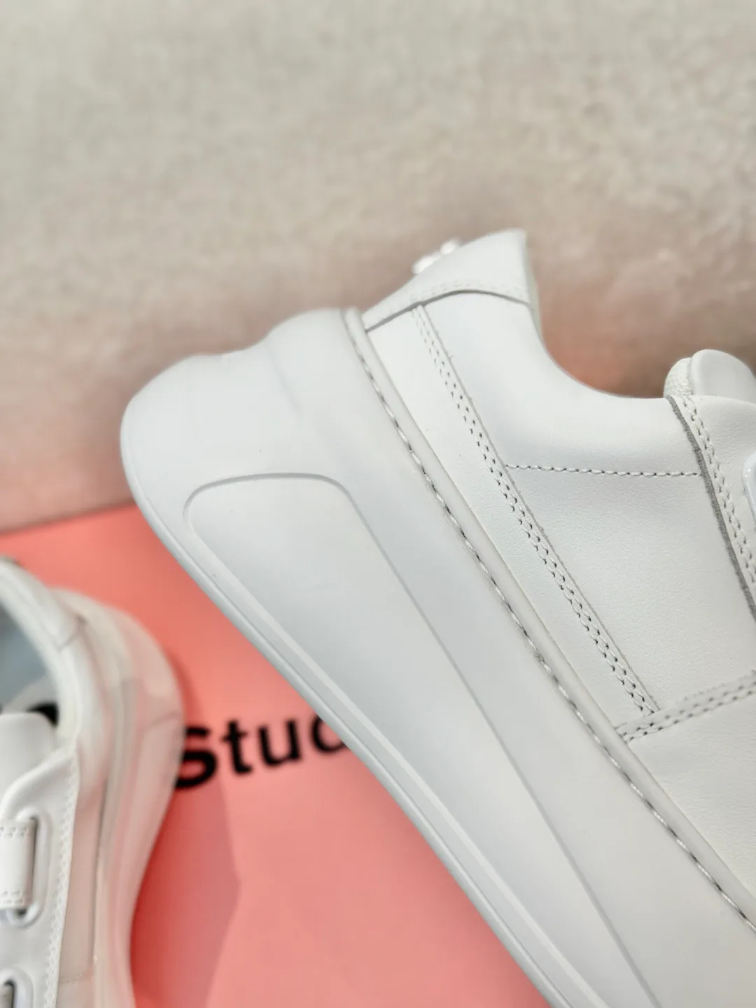Кроссовки Женские Acne Studios 17978698