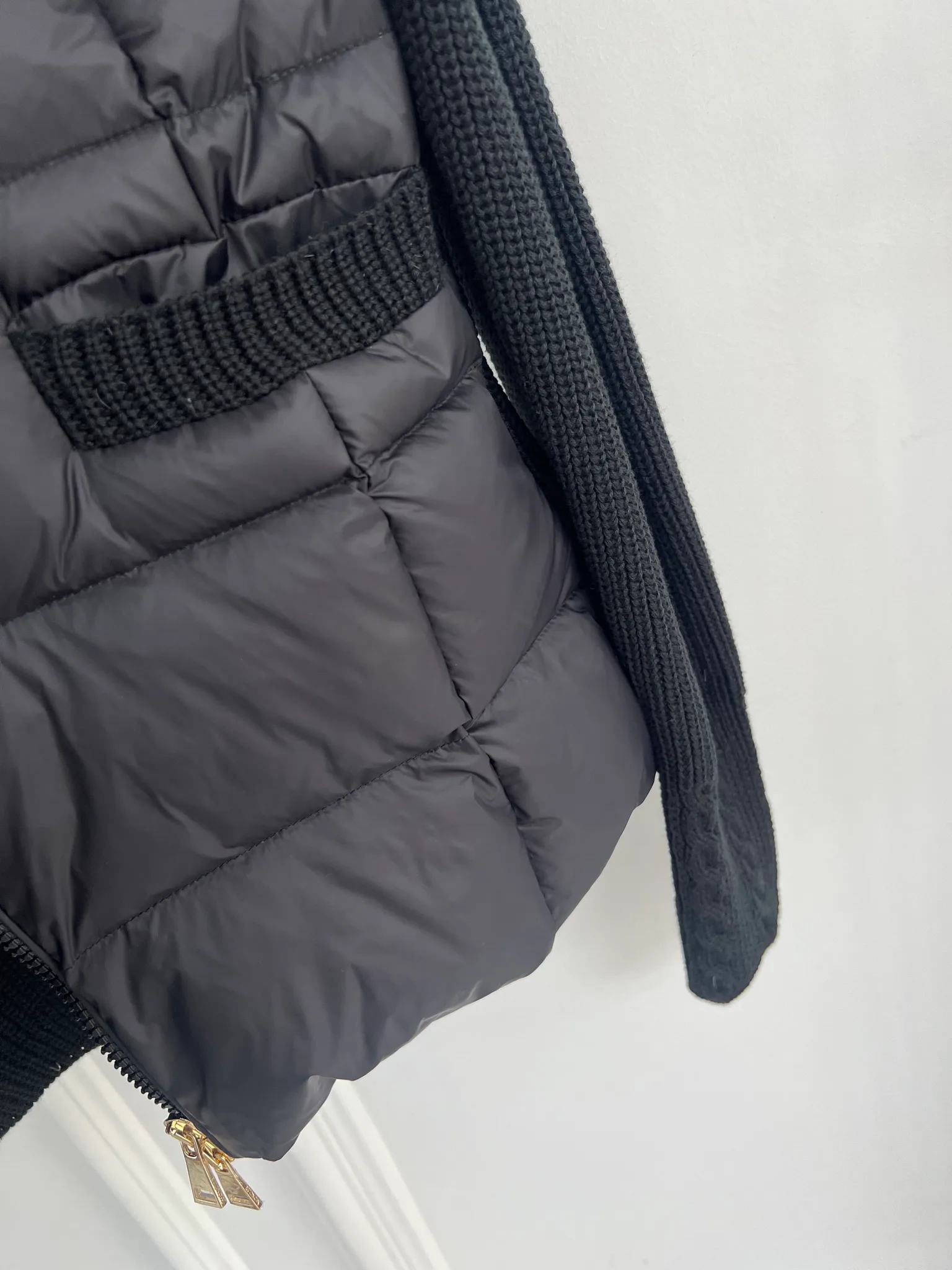 Куртки И Пуховики Женские Moncler 18416252