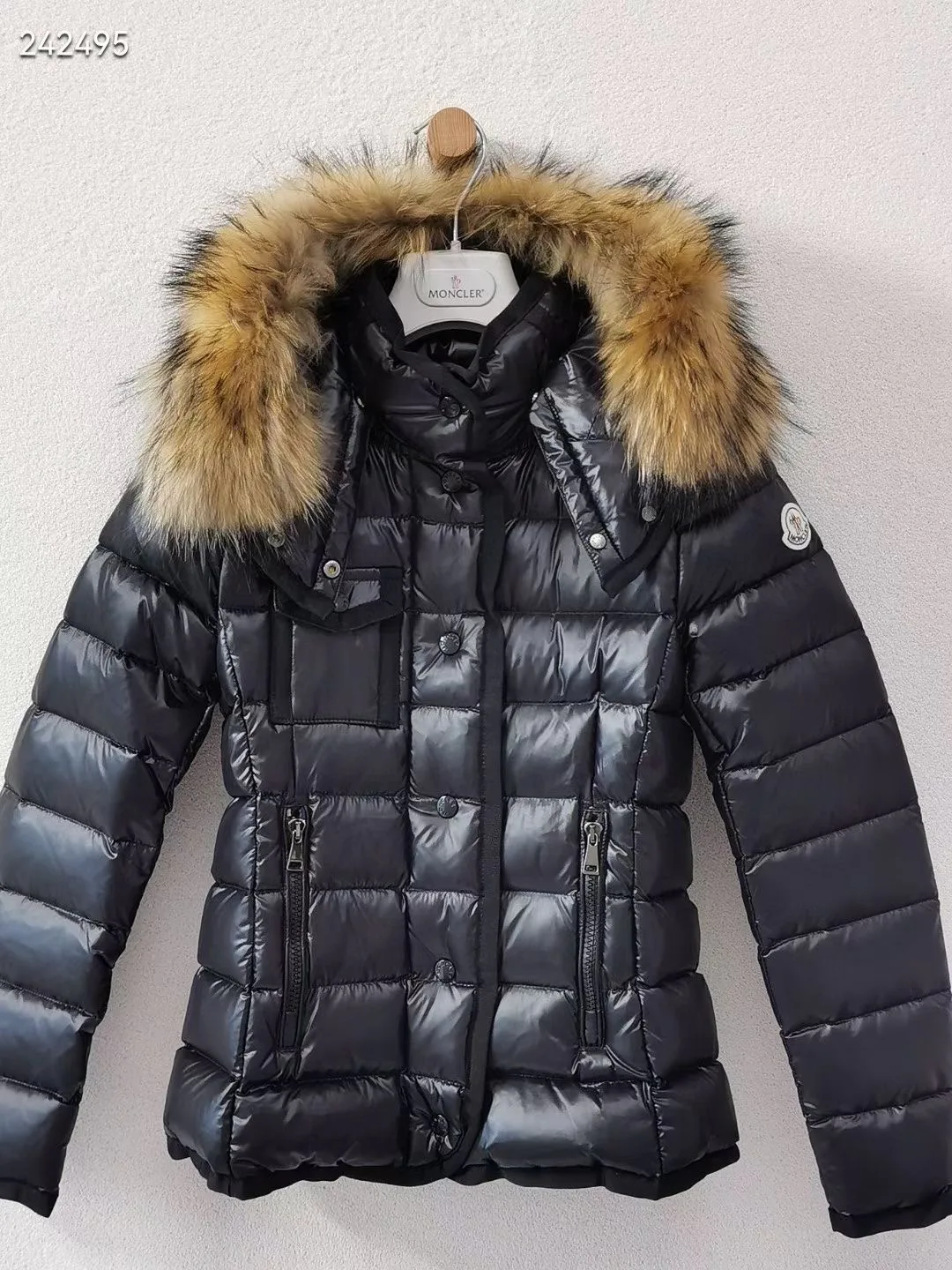 Куртки И Пуховики Женские Moncler 19804830