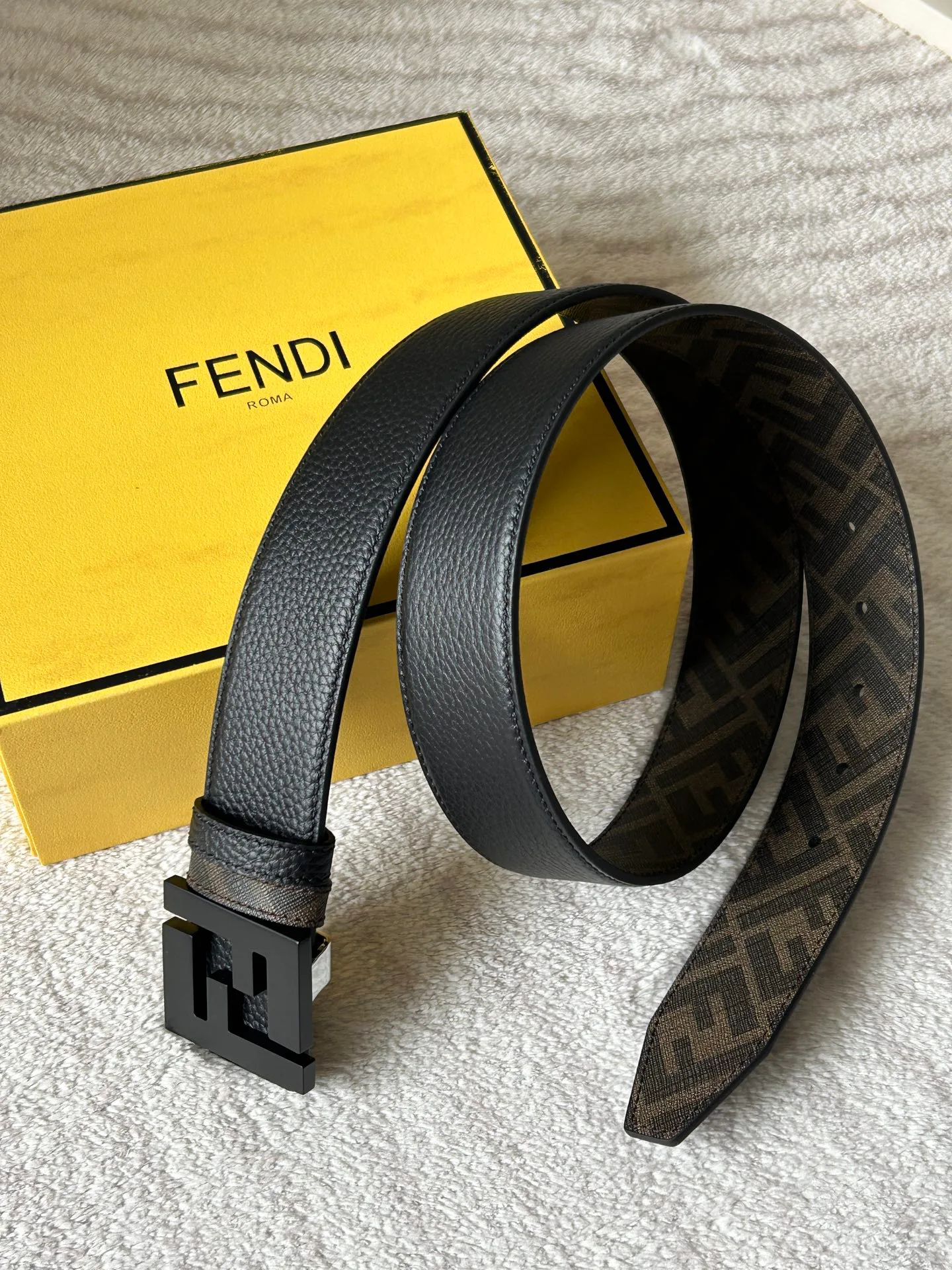 Ремни Fendi 11704487