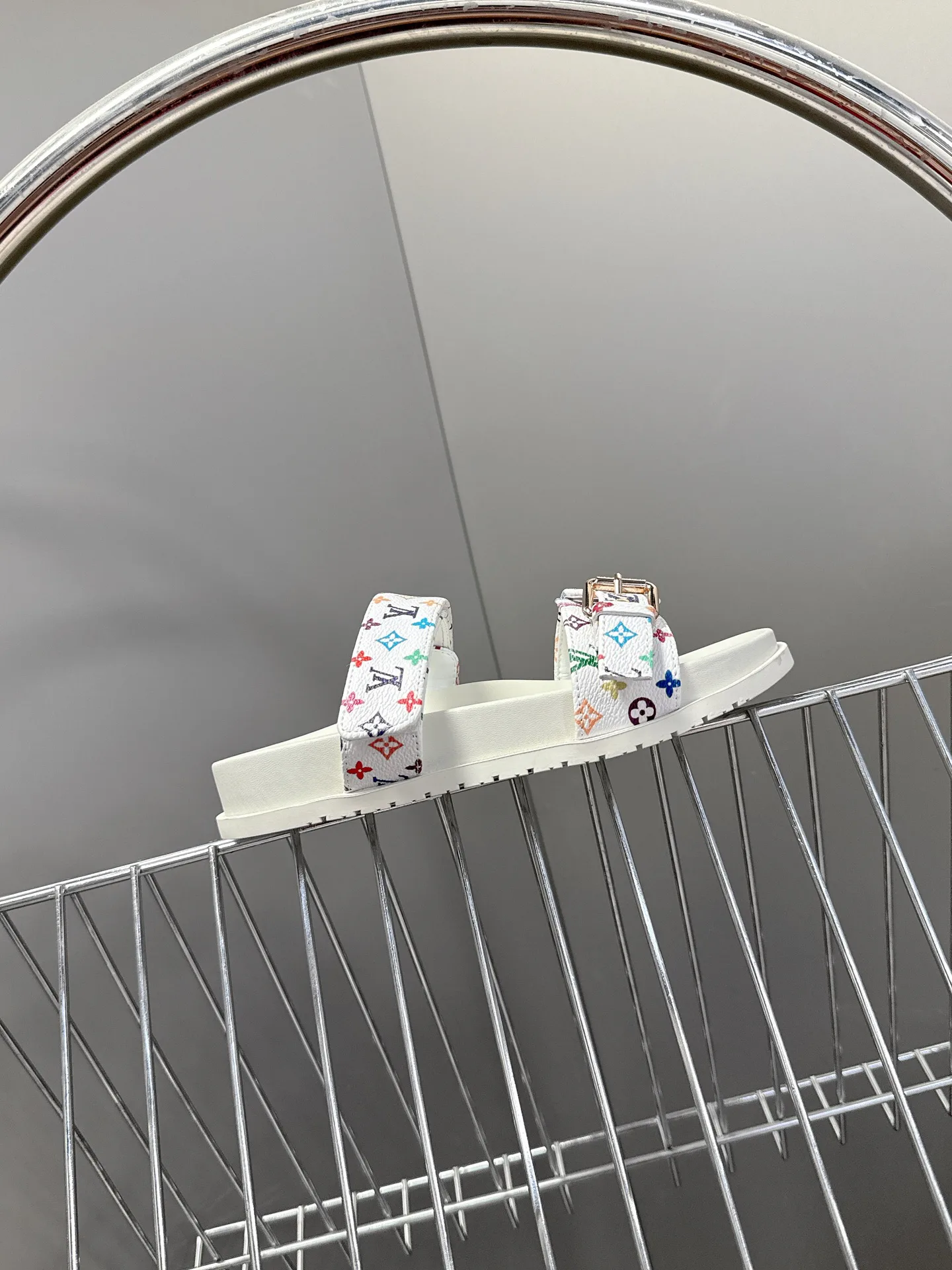 Шлепанцы Женские Louis Vuitton 9547