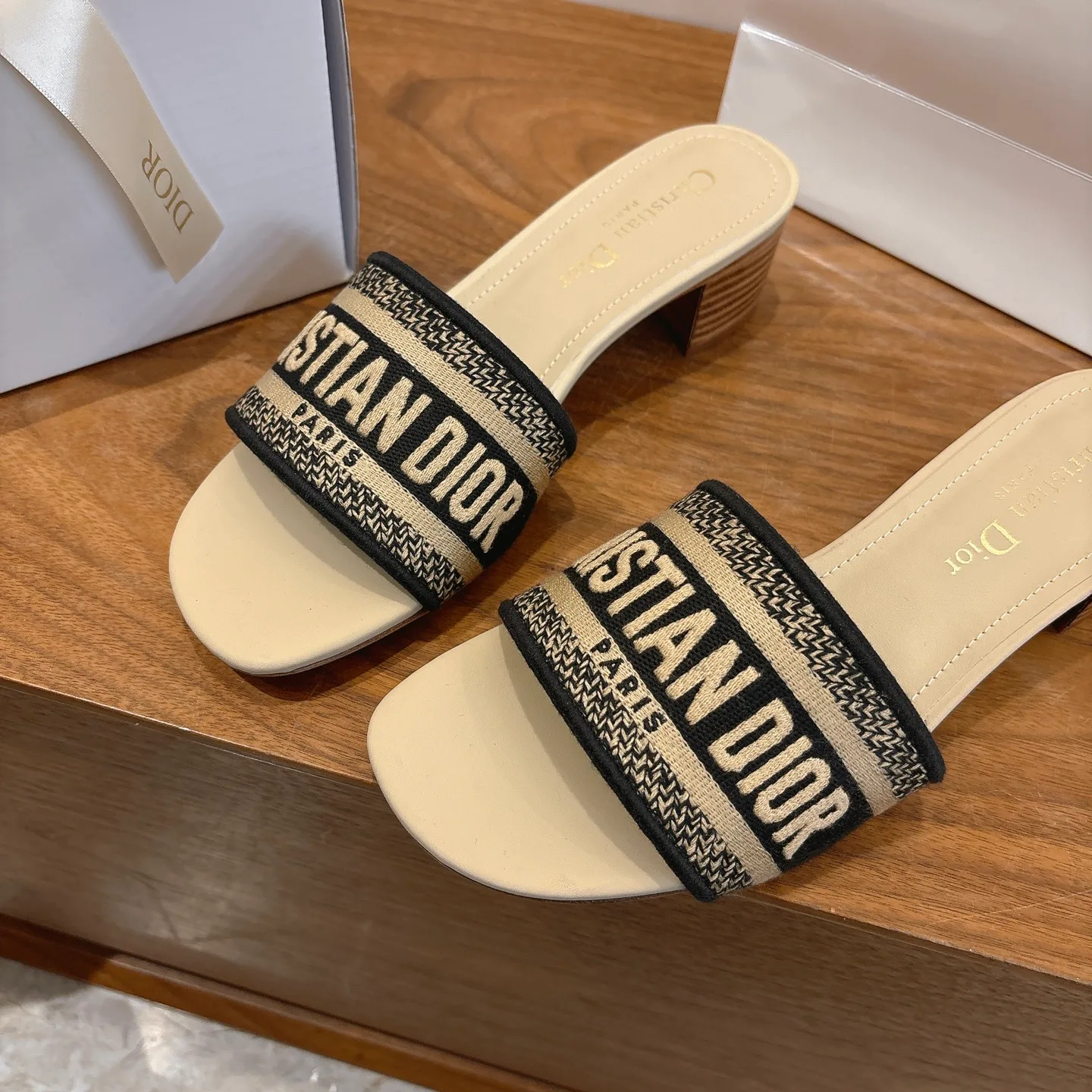 Босоножки Женские Christian Dior 1137283