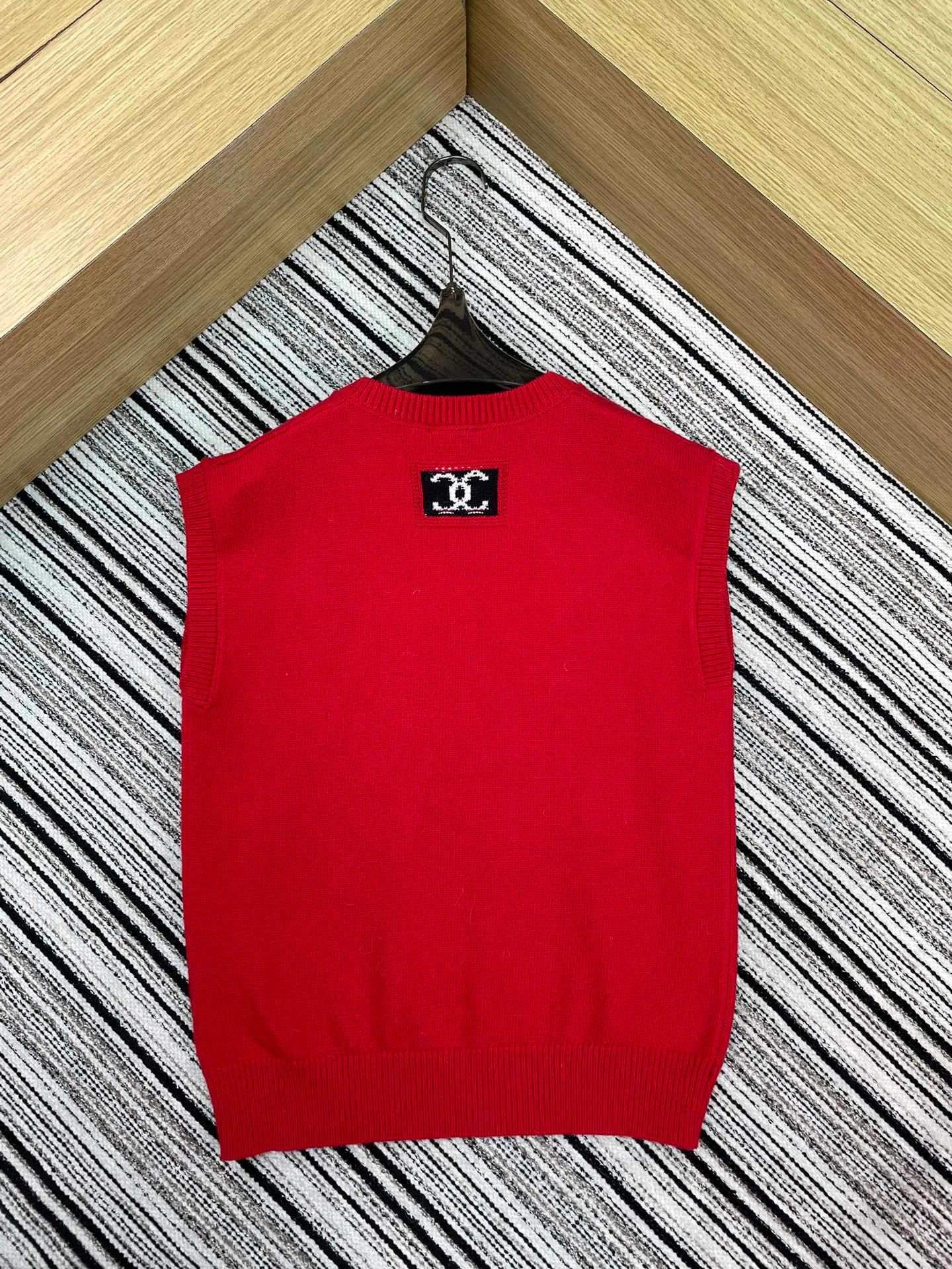Жилеты Женские Chanel 2627076