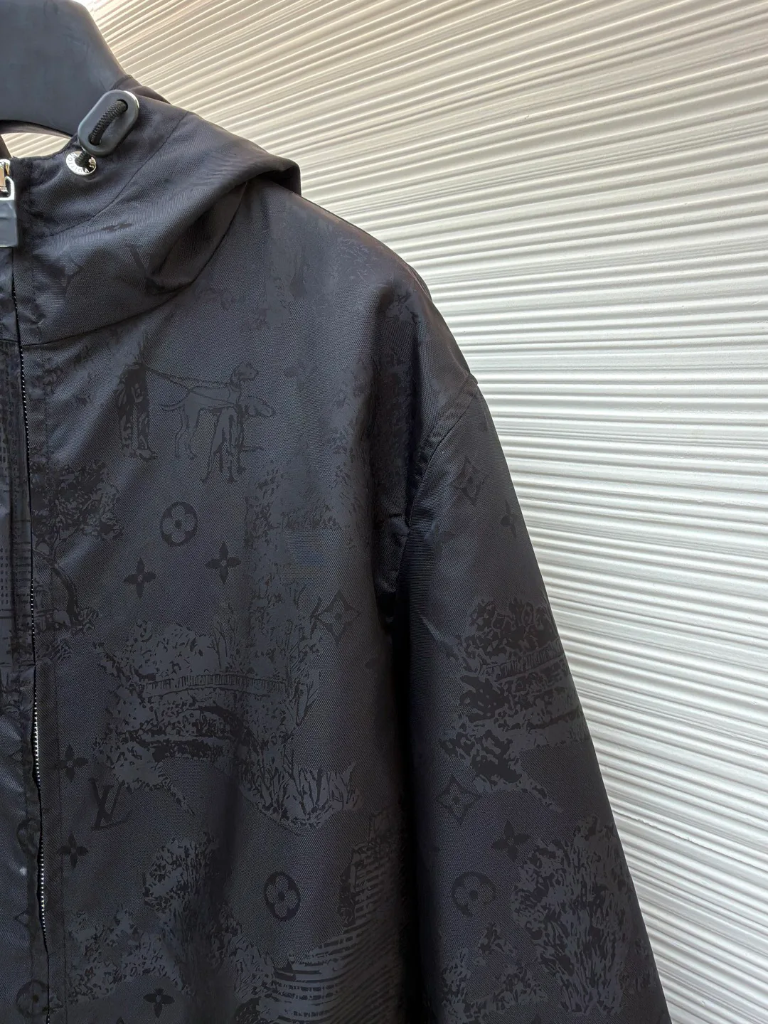 Куртки И Пуховики Женские Louis Vuitton 412810