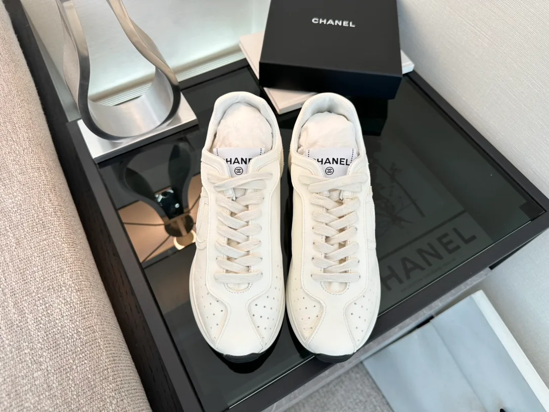 Кроссовки Женские Chanel 18450627