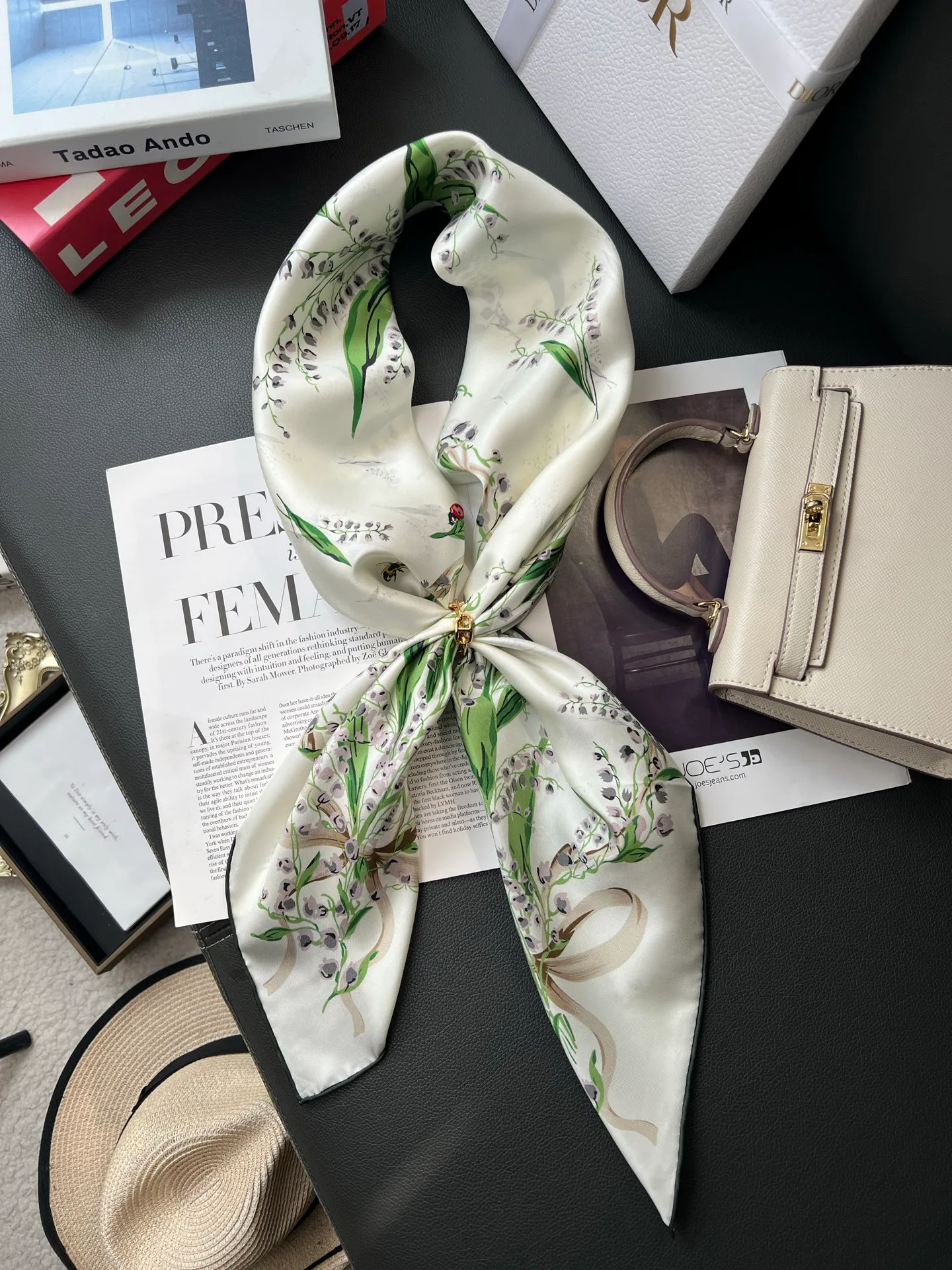 Платки Christian Dior 13478528