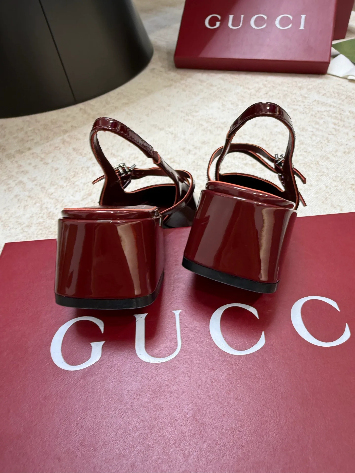 Босоножки Женские Gucci 10407994