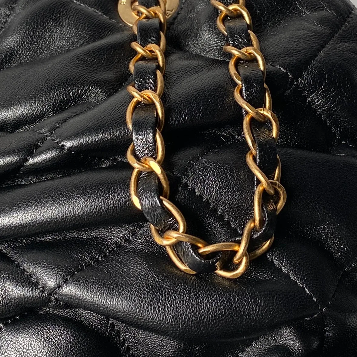 Классические Сумки Женские Chanel 18207763