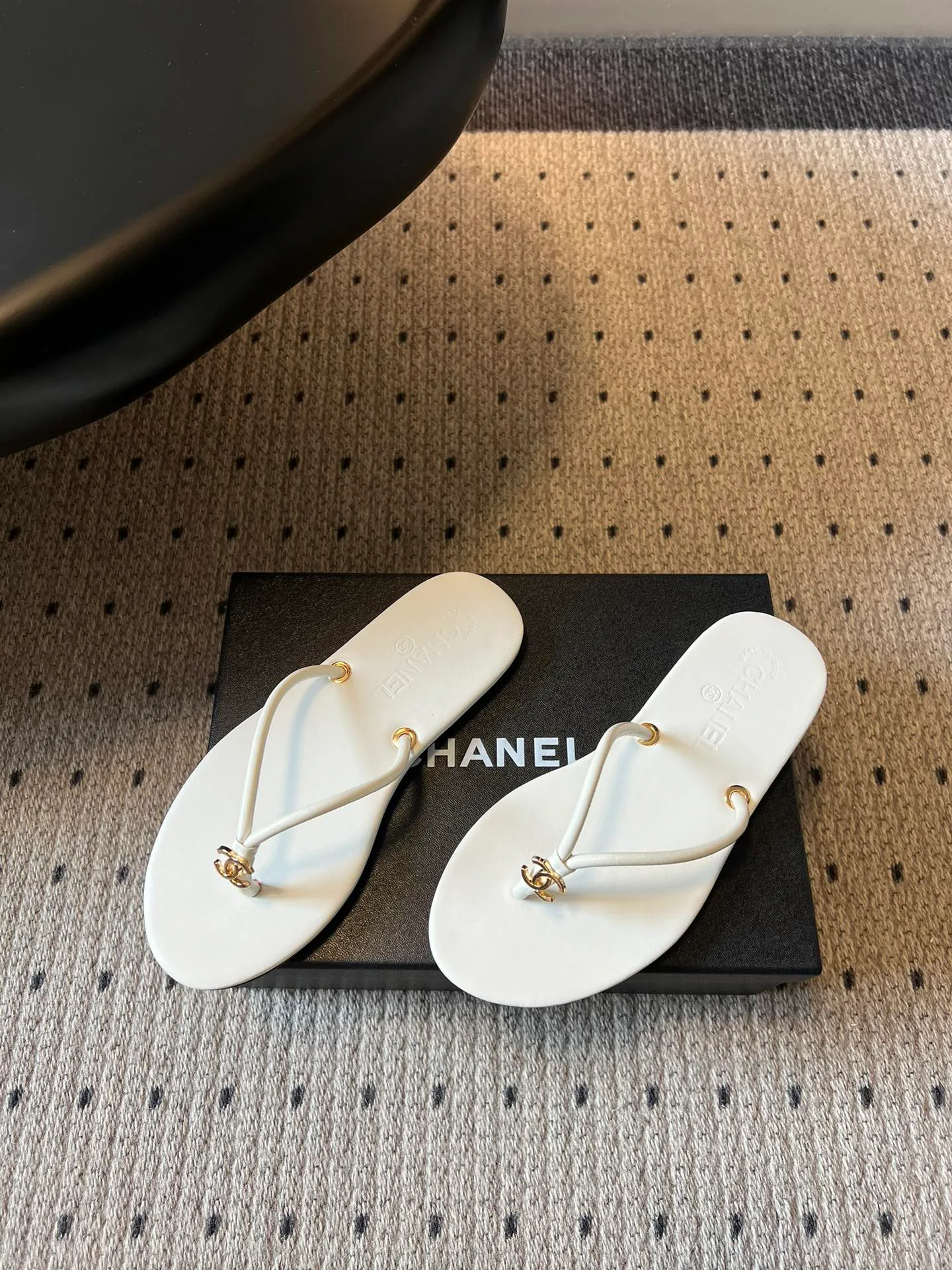 Шлепанцы Женские Chanel 11693260