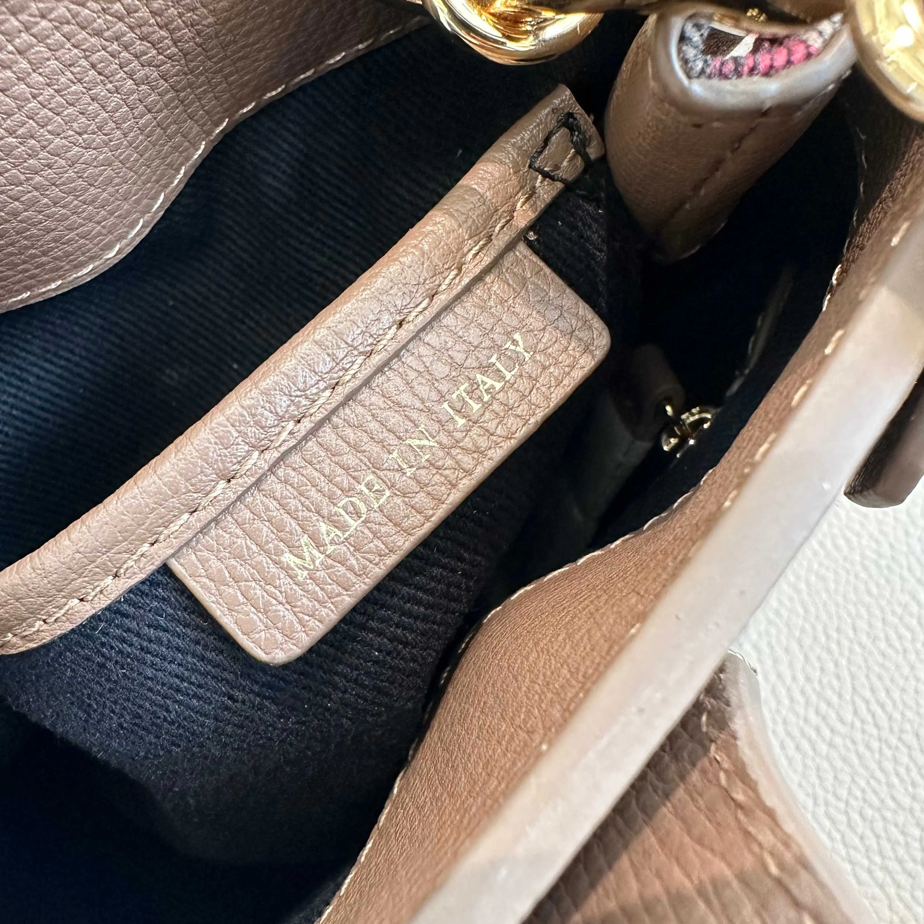 Классические Сумки Женские Burberry 11152555