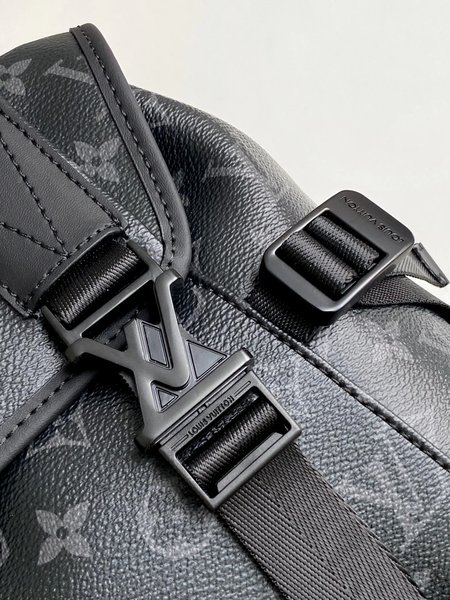 Рюкзаки Женские Louis Vuitton 13435257