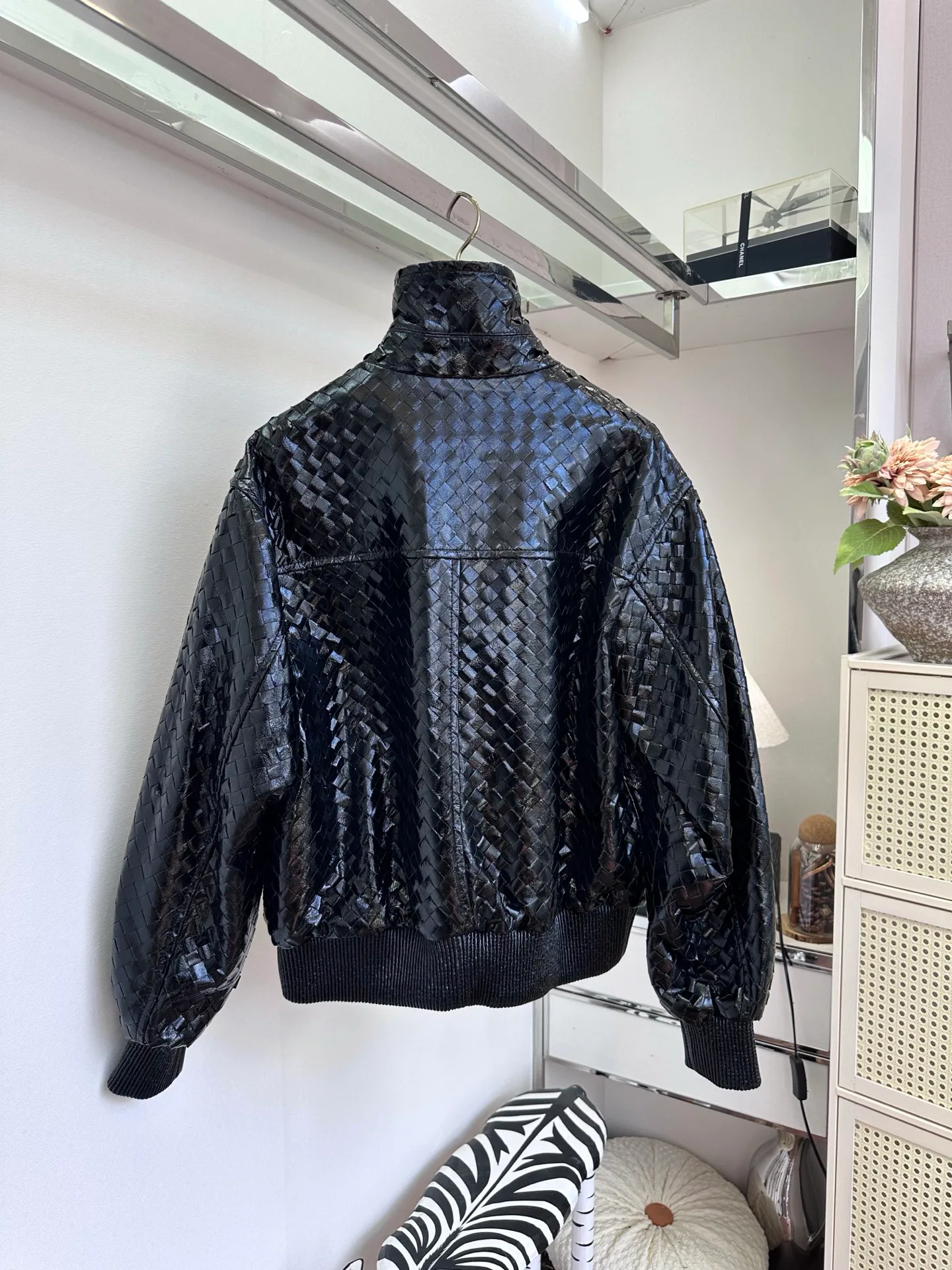 Кожаные Куртки И Дублёнки Женские Bottega Veneta 18721840