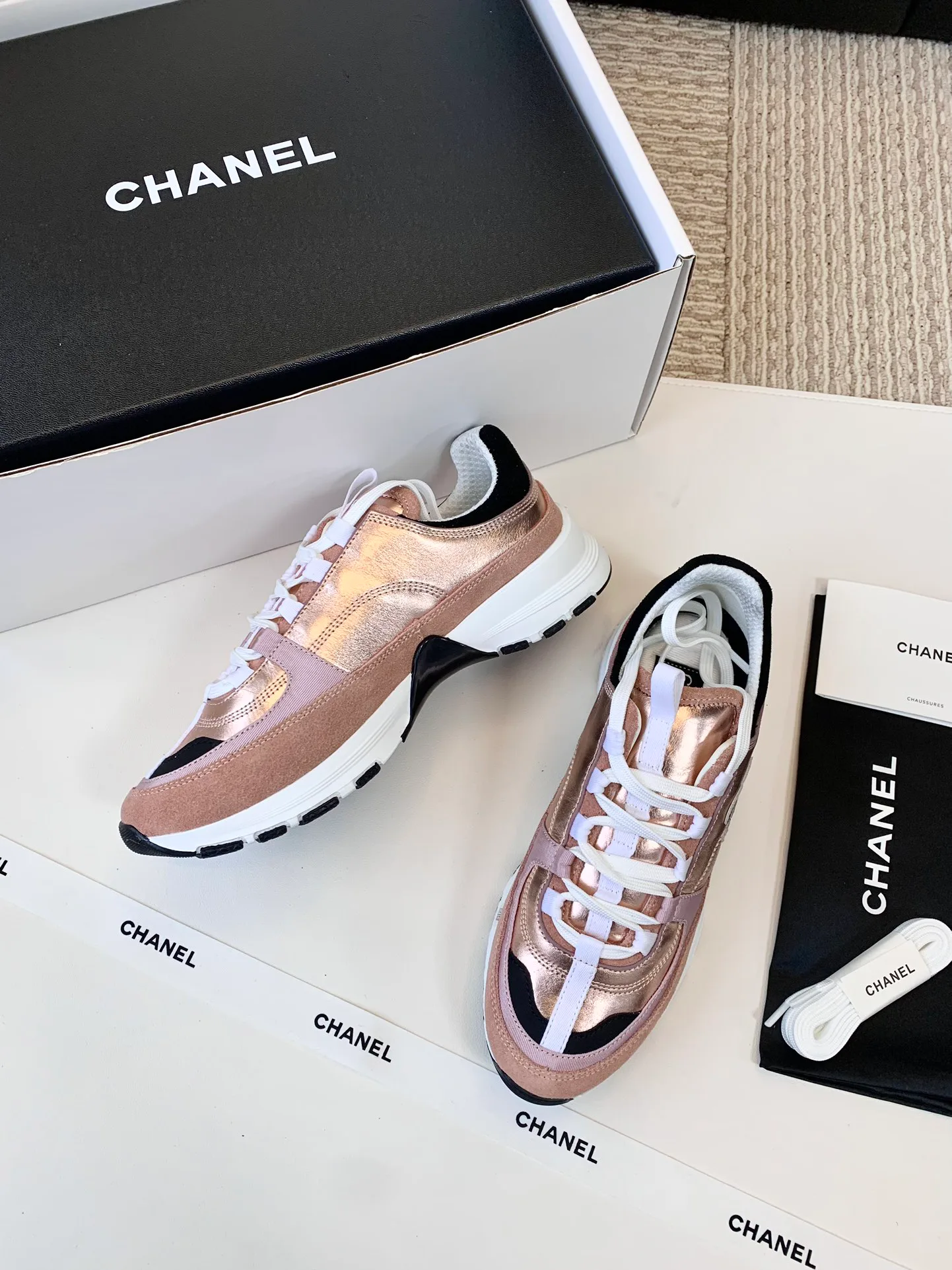 Кроссовки Женские Chanel 10851136