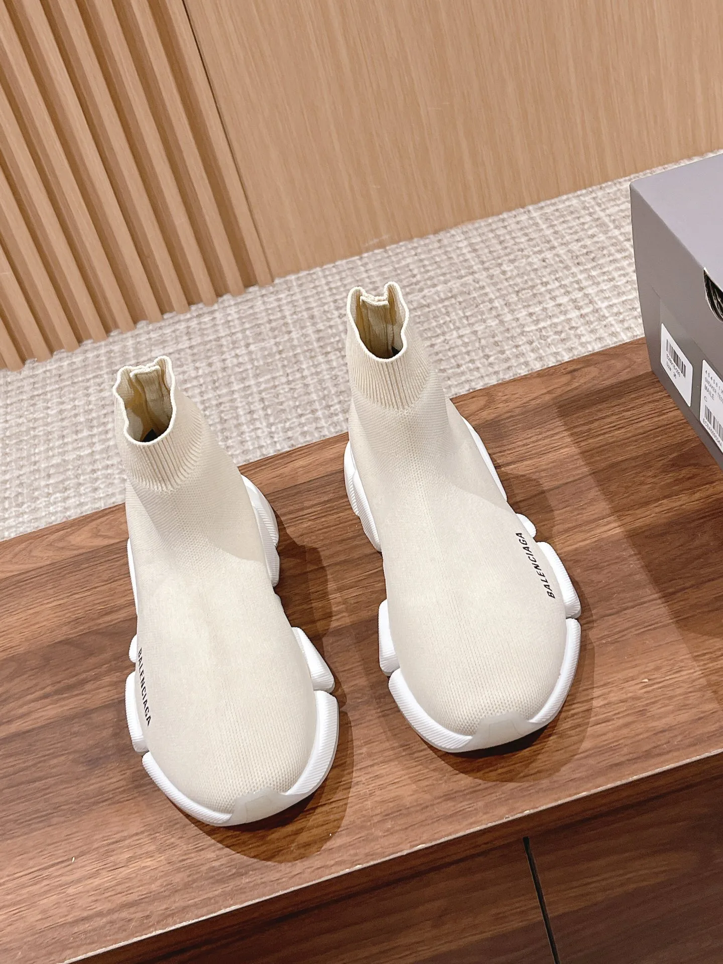 Кроссовки Женские Balenciaga 19780189