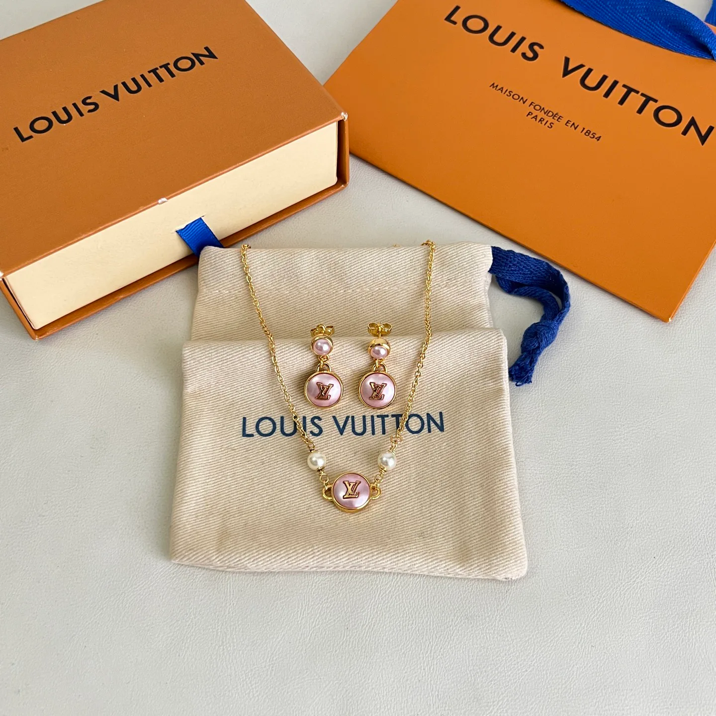 Бижутерия Louis Vuitton 17734051
