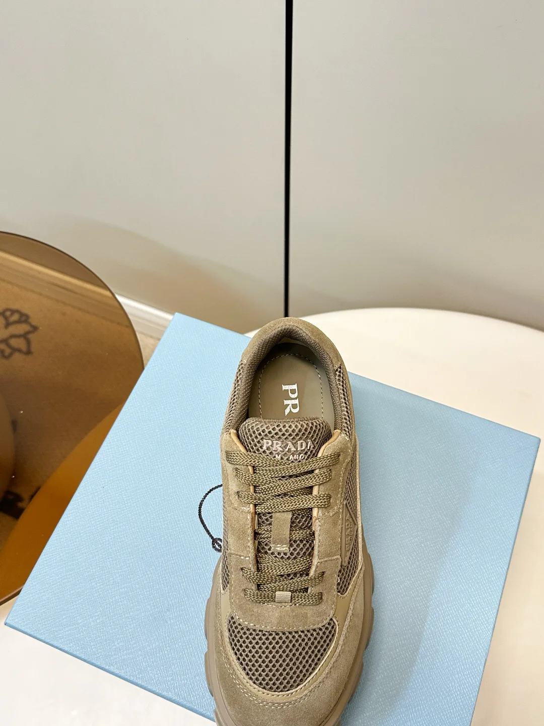 Кроссовки Женские Prada 18133085