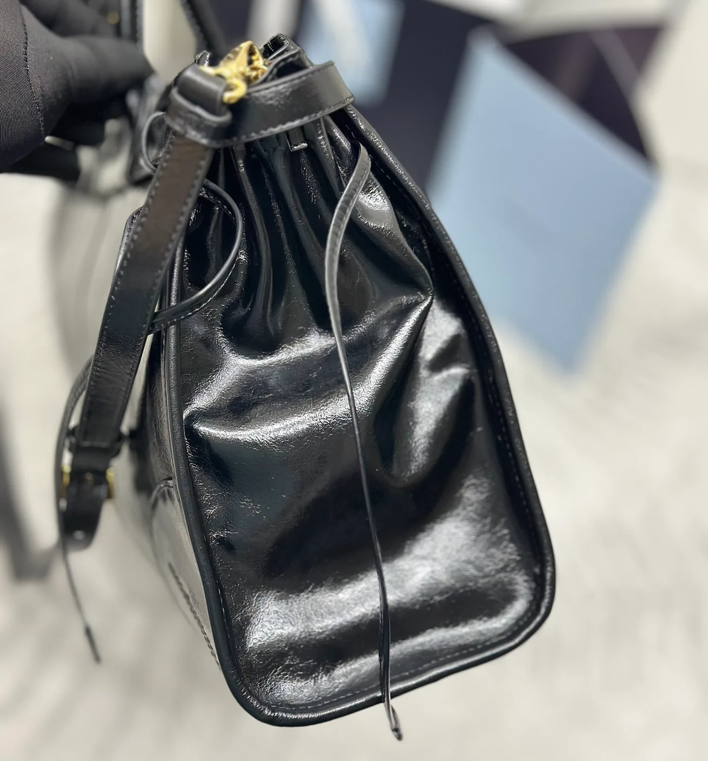 Классические Сумки Женские Prada 11462548
