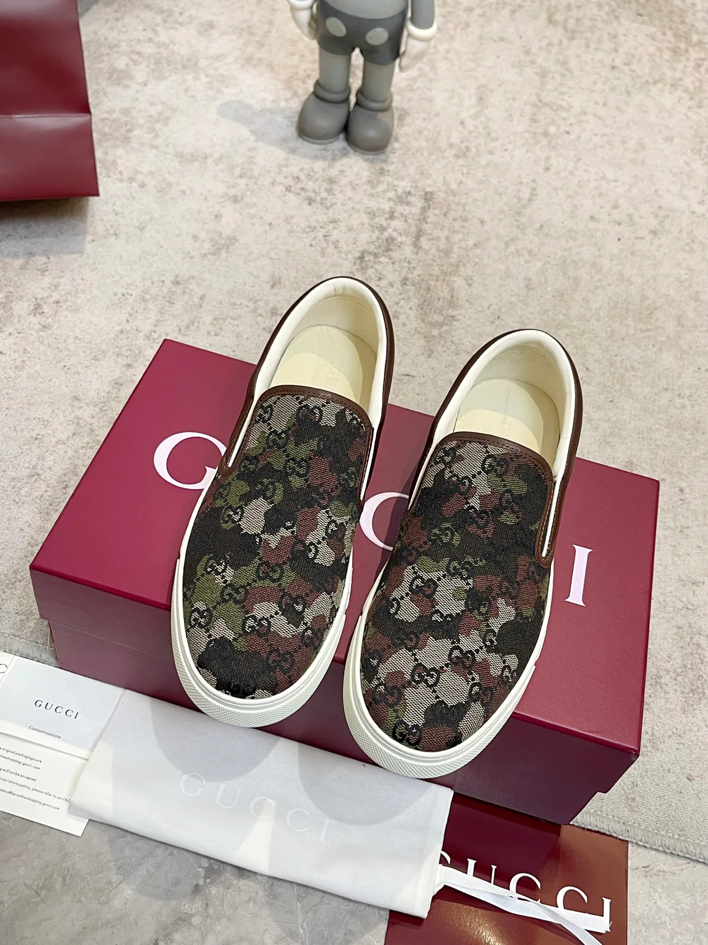 Кроссовки Женские Gucci 18901584