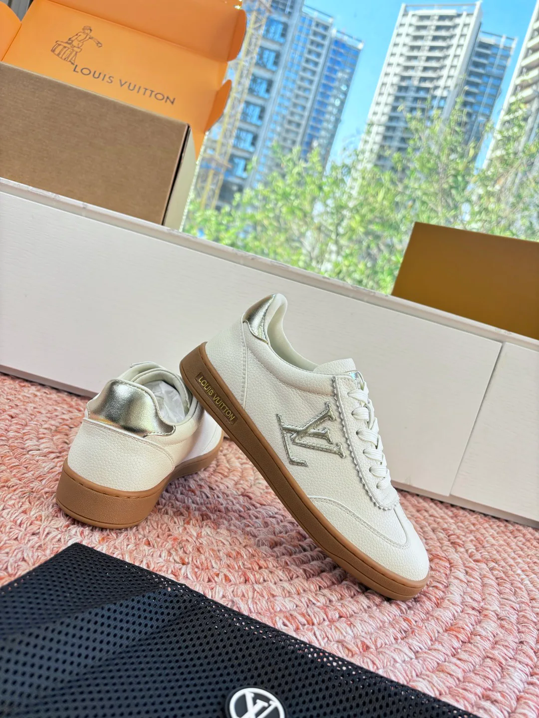 Кроссовки Женские Louis Vuitton 1595094