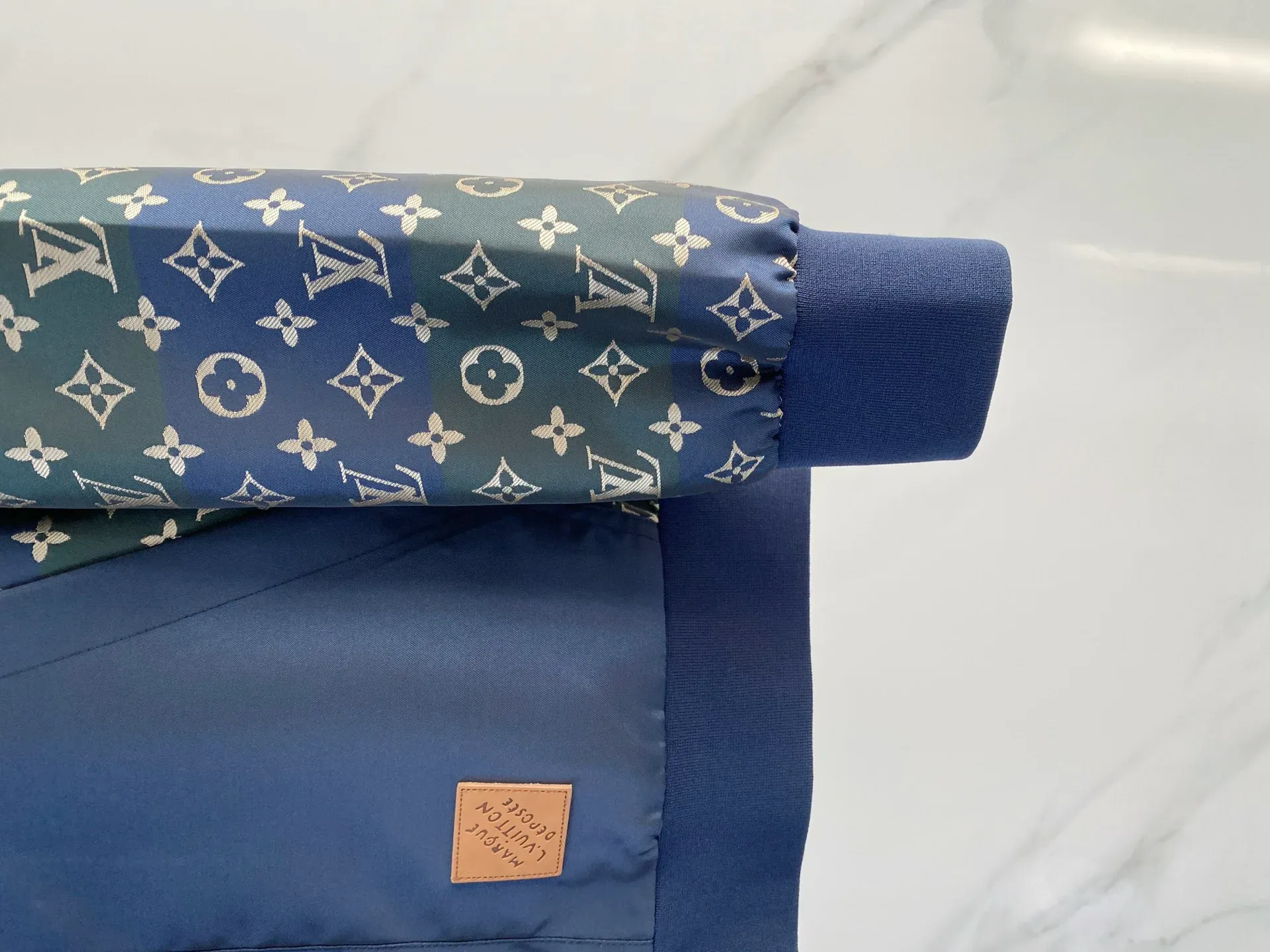 Куртки И Пуховики Мужские Louis Vuitton 1916632