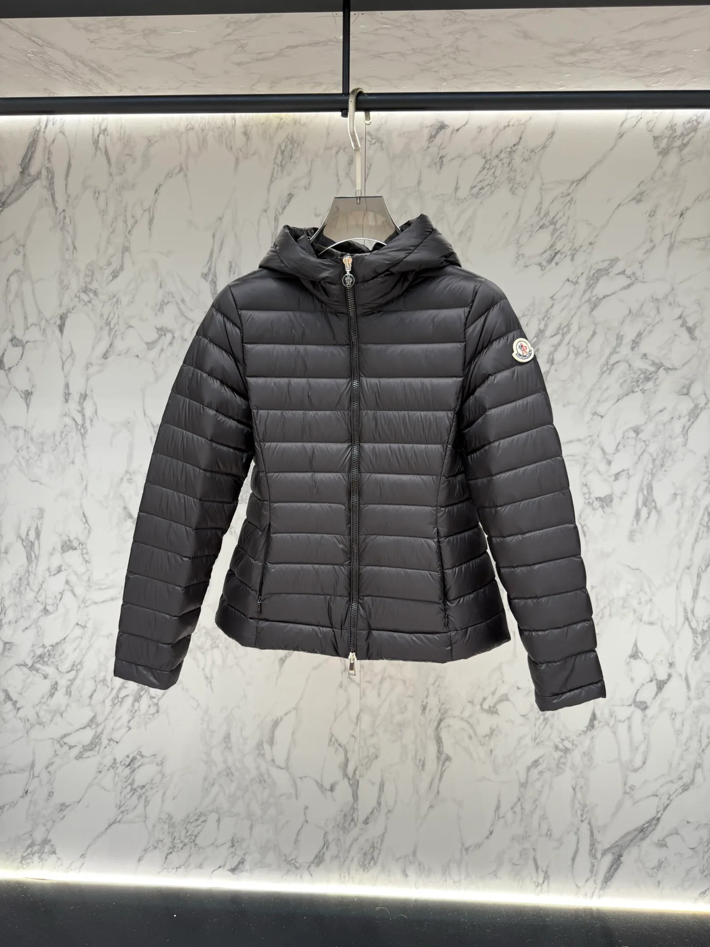 Куртки И Пуховики Женские Moncler 19426828