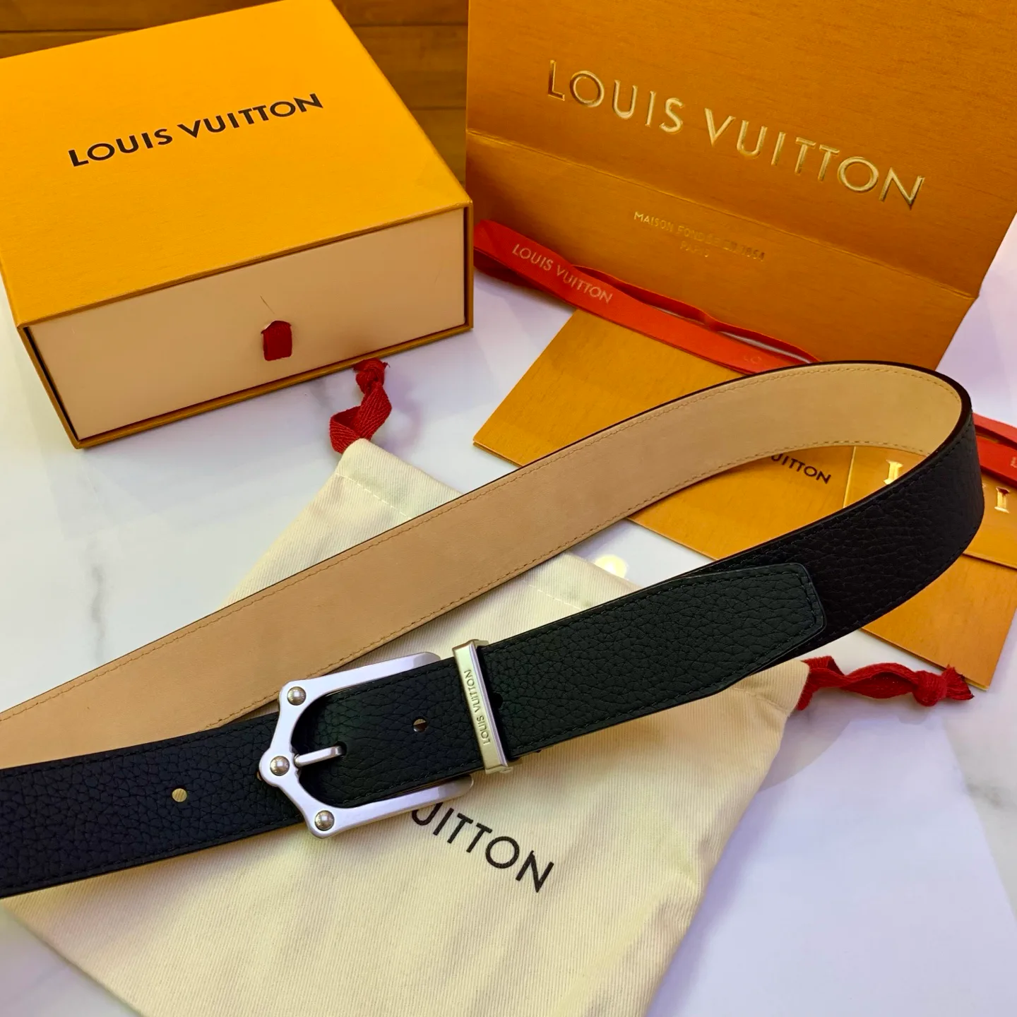 Ремни Louis Vuitton 17638917