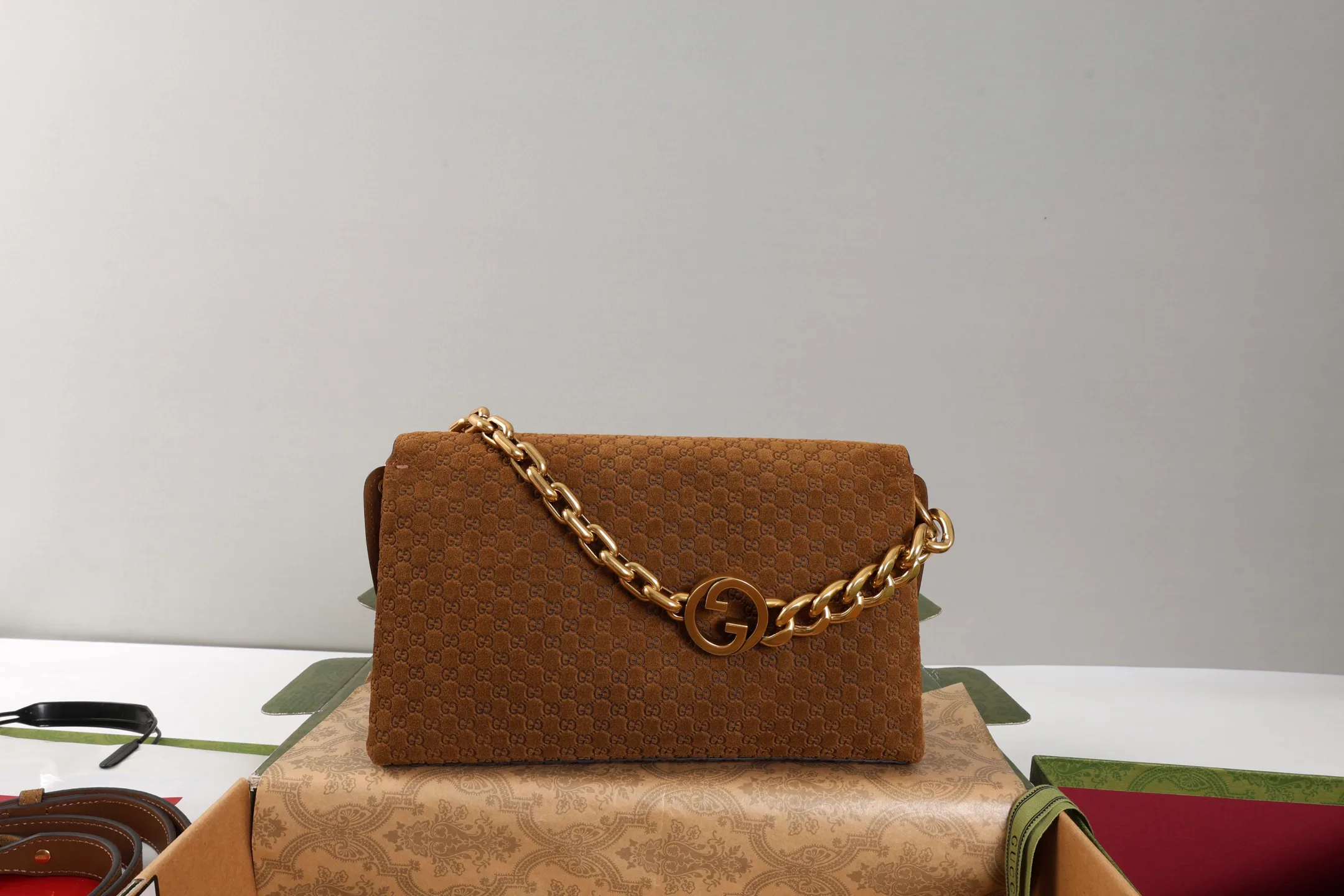 Классические Сумки Женские Gucci 11508430