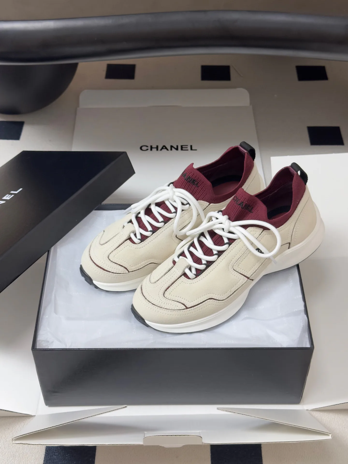 Кроссовки Женские Chanel 17338443