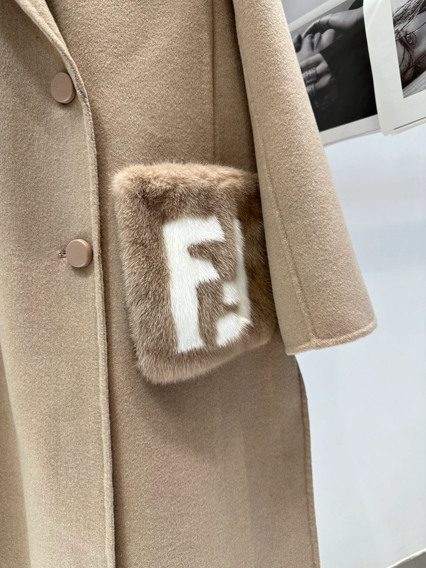 Пальто Женские Fendi 19509449