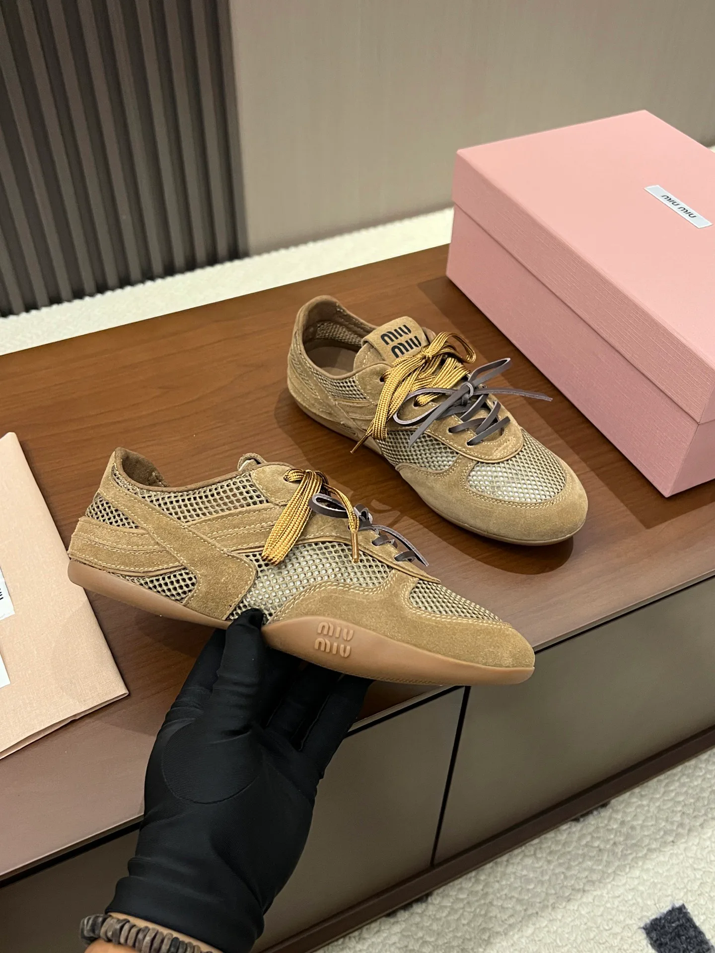 Кроссовки Женские Miu Miu 17968590